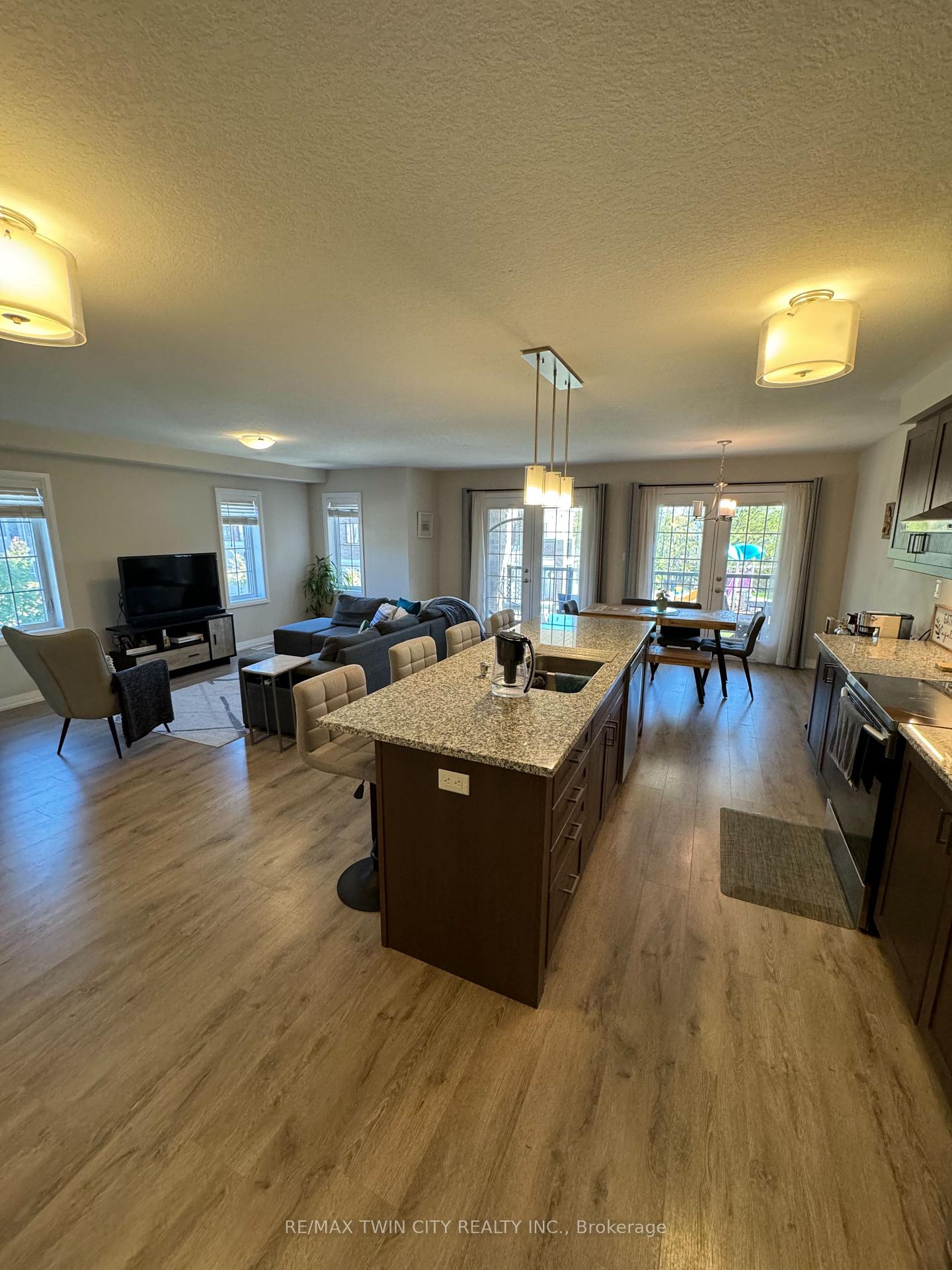 Photo 10 of 45 Bank Swallow Crescent, Kitchener, Doon South — HOMEH