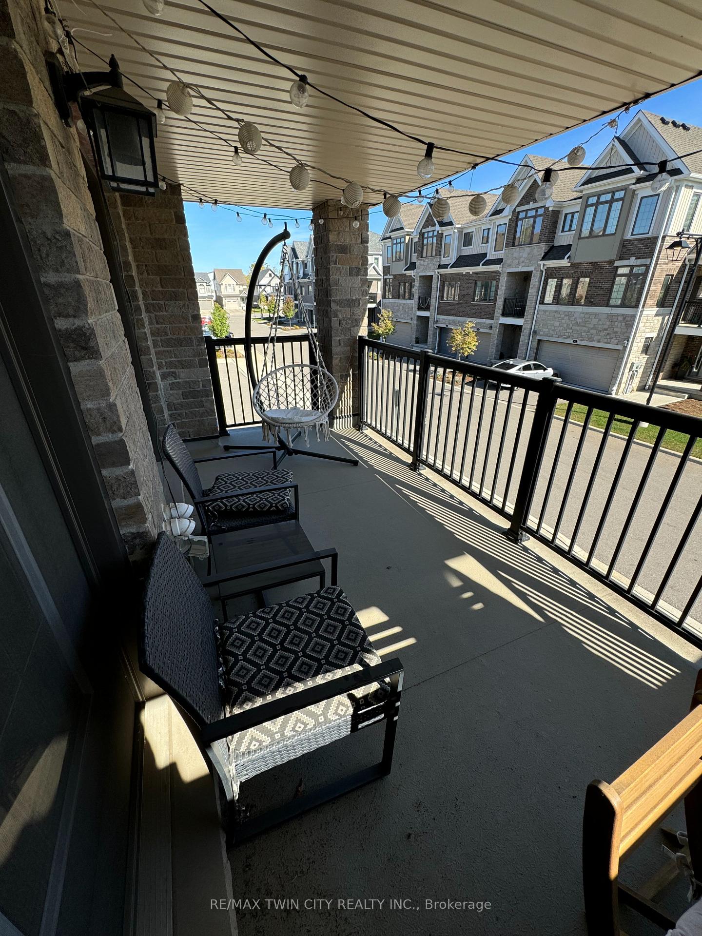 Photo 41 of 45 Bank Swallow Crescent, Kitchener, Doon South — HOMEH