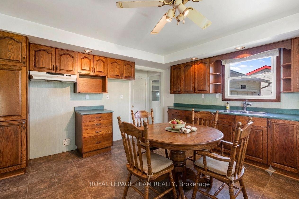 Photo 12 of 12029 Main Street, North Dundas, North Dundas (Winchester) Twp — HOMEH