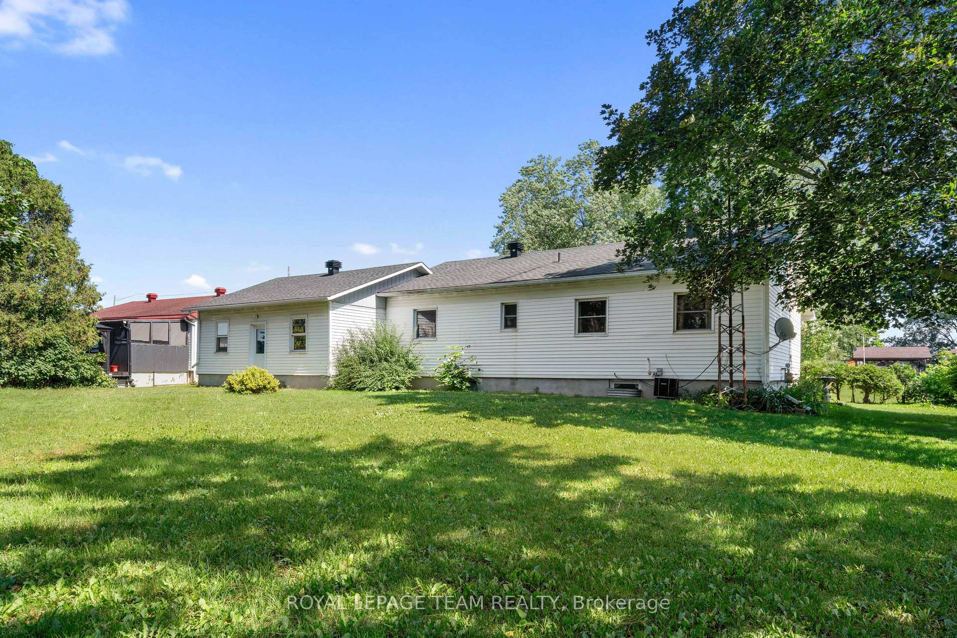 Photo 28 of 12029 Main Street, North Dundas, North Dundas (Winchester) Twp — HOMEH