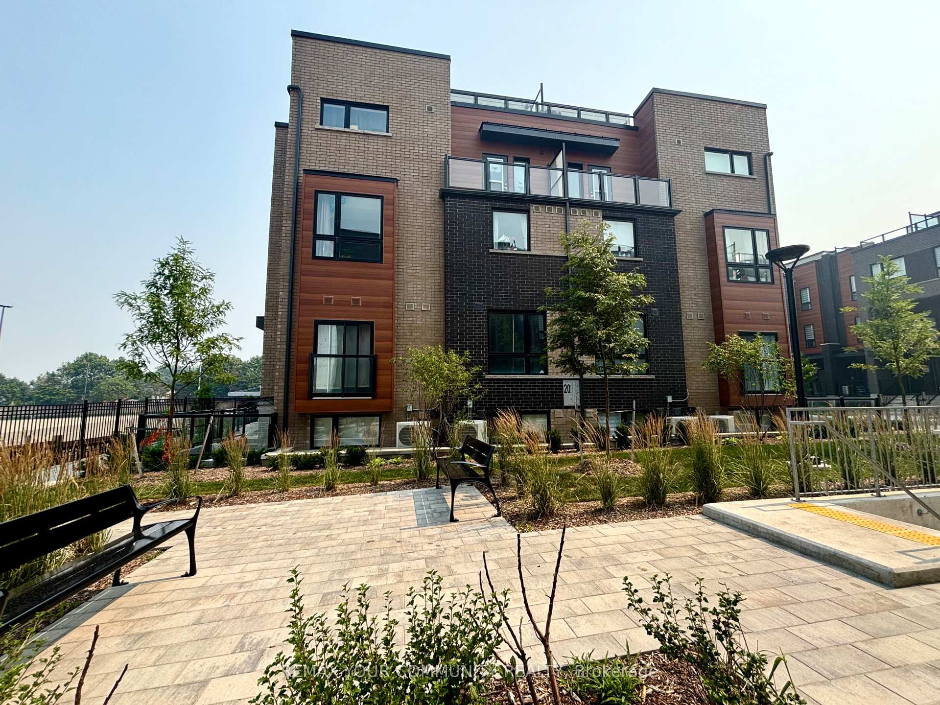 Front of Unit 191, 2-20 Lytham Green Circle