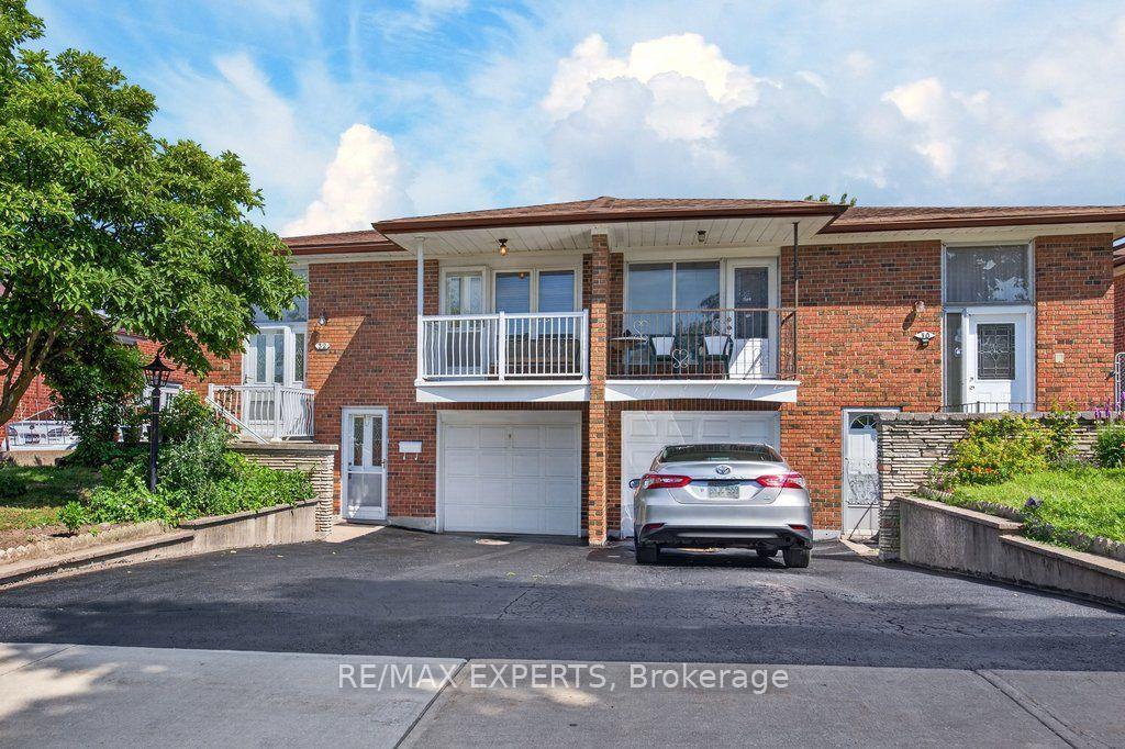 Photo 1 of 32 Firenza Drive, North York, Humber Summit — HOMEH