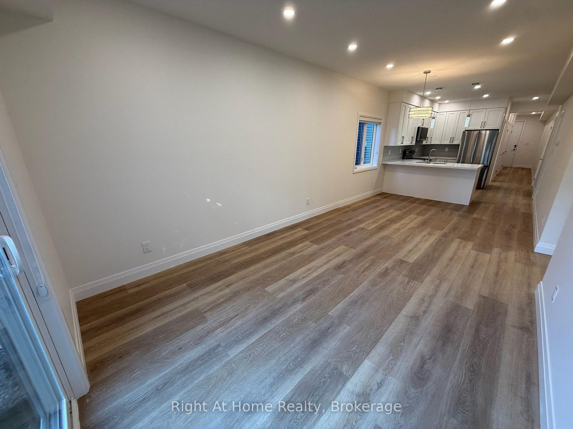 Photo 7 of 576B Guelph Street, Kitchener, Uptown Waterloo/North Ward — HOMEH