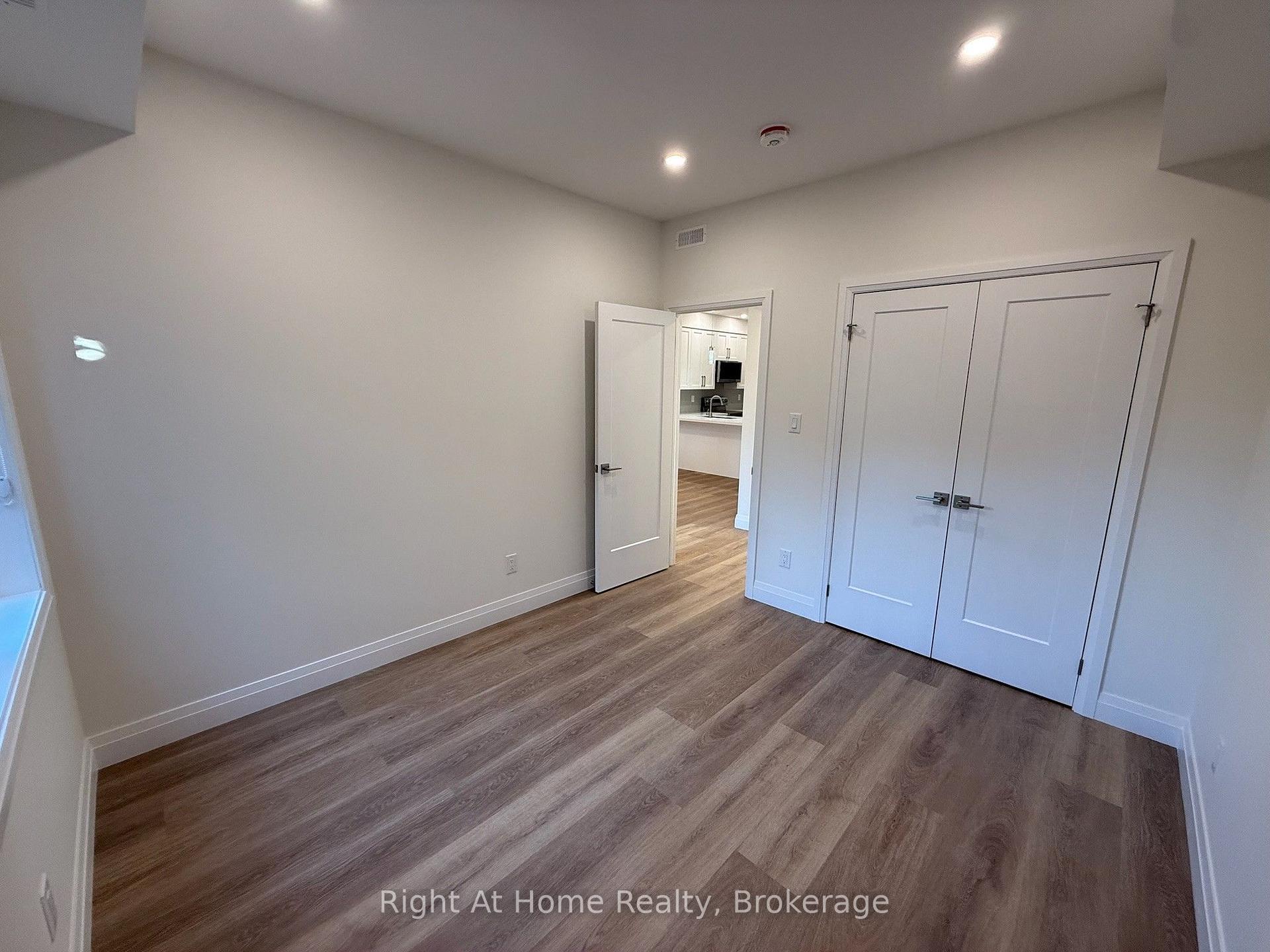 Photo 12 of 576B Guelph Street, Kitchener, Uptown Waterloo/North Ward — HOMEH