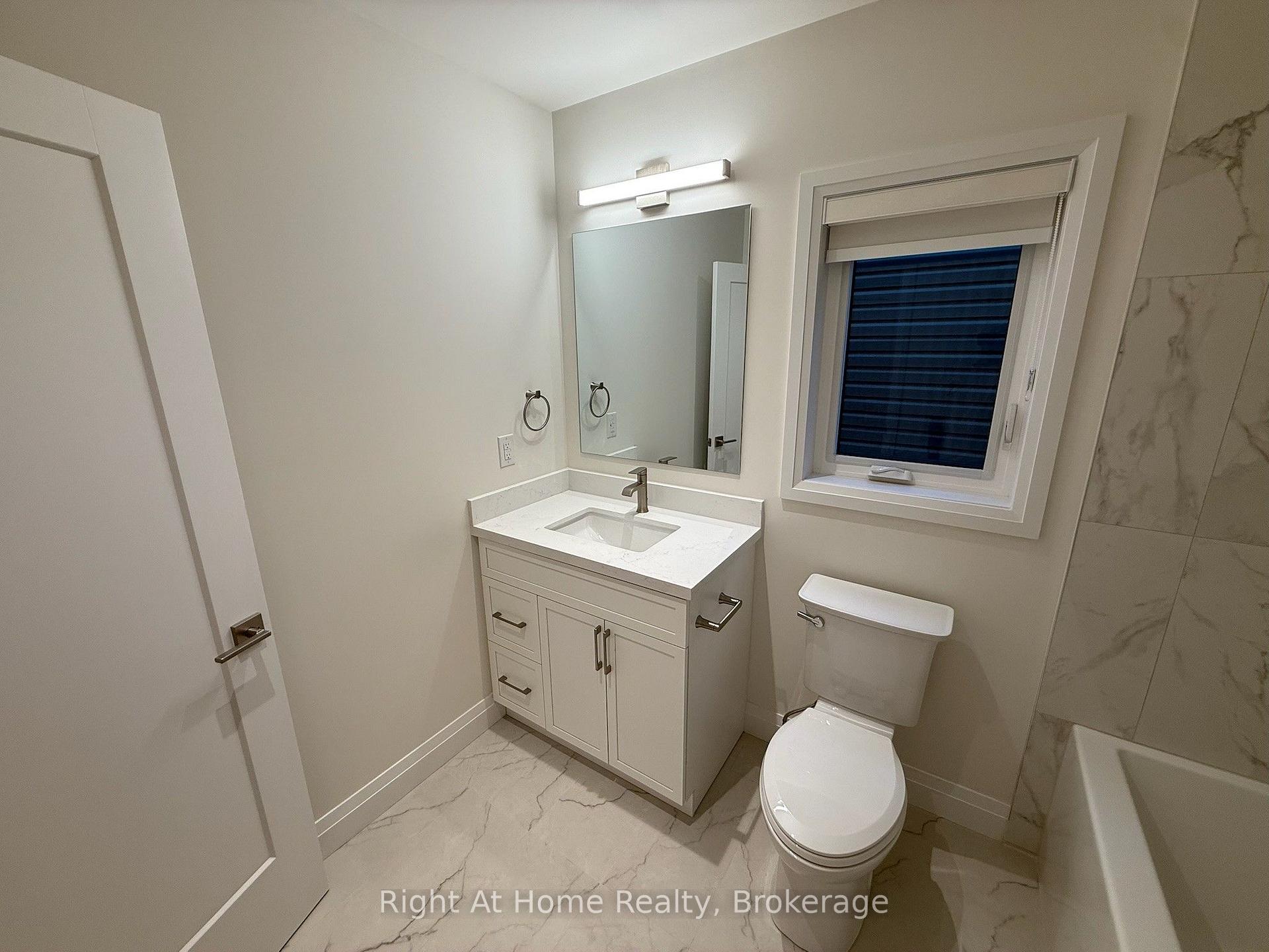 Photo 19 of 576B Guelph Street, Kitchener, Uptown Waterloo/North Ward — HOMEH
