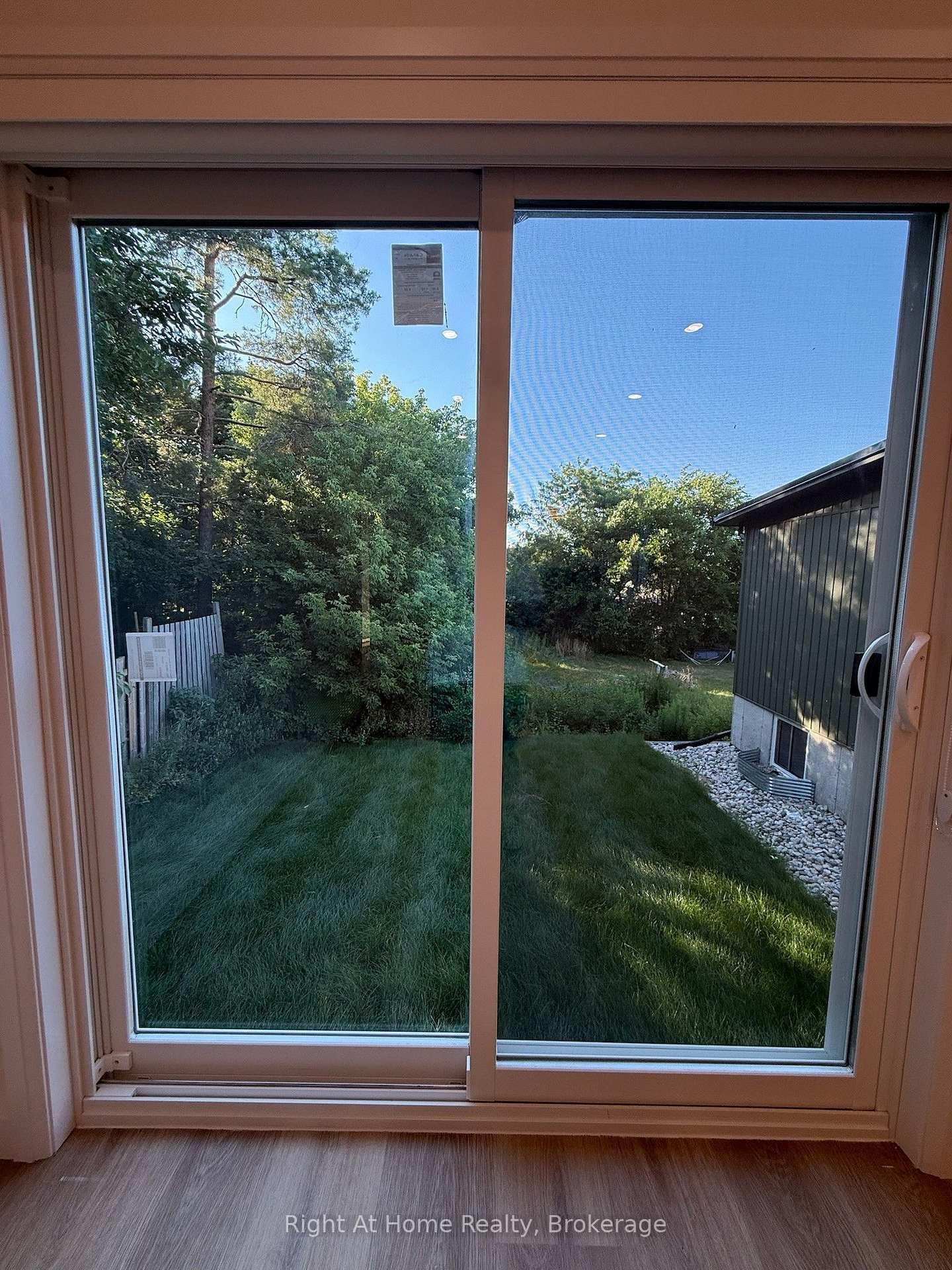 Photo 29 of 576B Guelph Street, Kitchener, Uptown Waterloo/North Ward — HOMEH