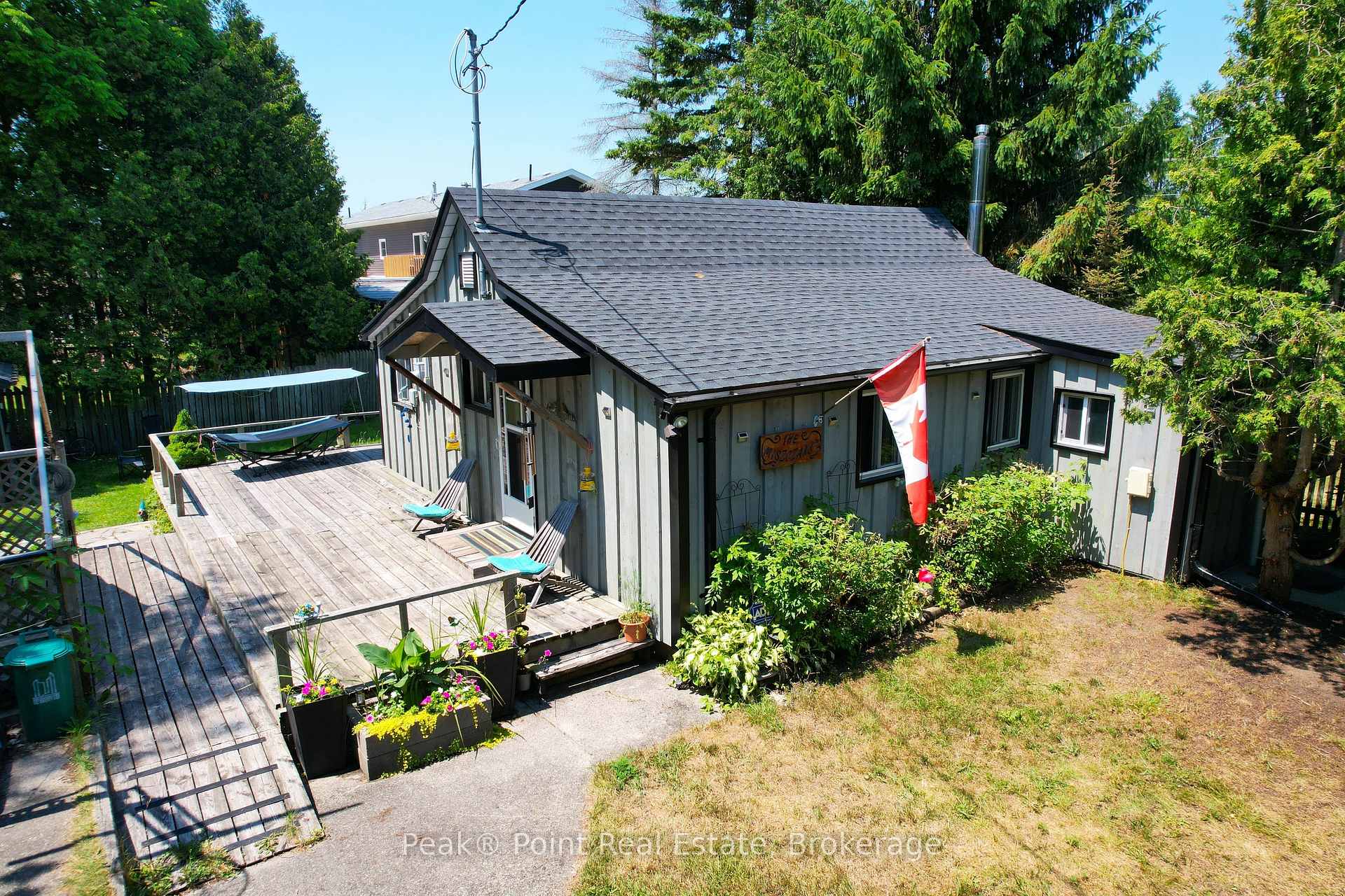 Photo of 36 Barrie Avenue