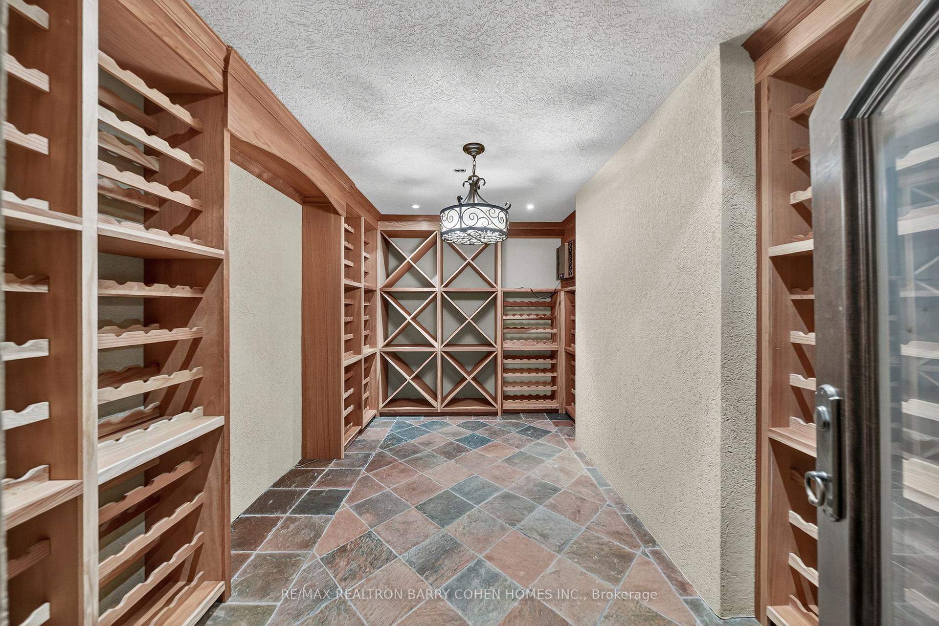 Photo 39 of 36 Old Yonge Street, North York, Bridle Path-Sunnybrook-York Mills — HOMEH