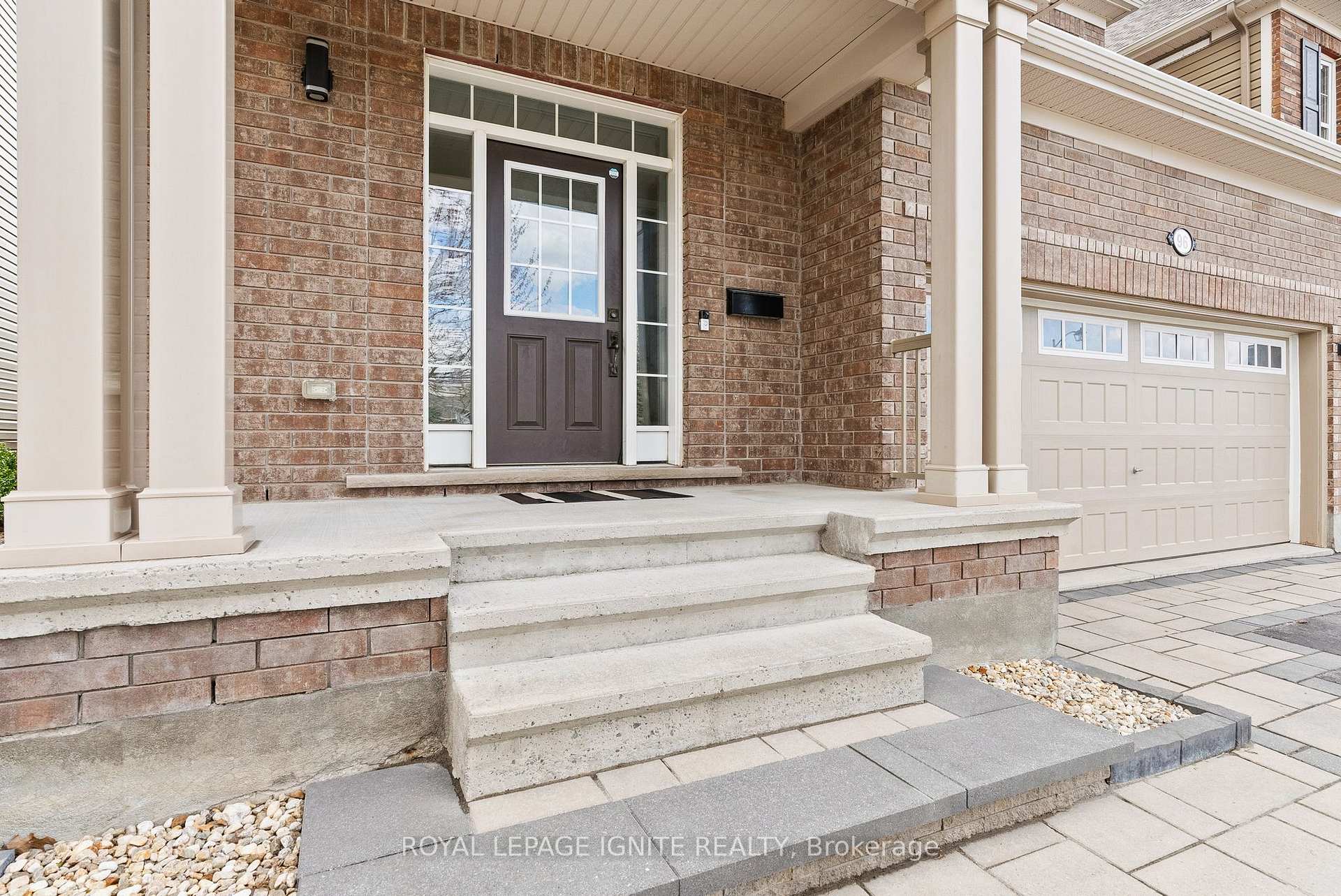 Photo 2 of 96 Damselfly Way, Ottawa, Barrhaven - Half Moon Bay — HOMEH