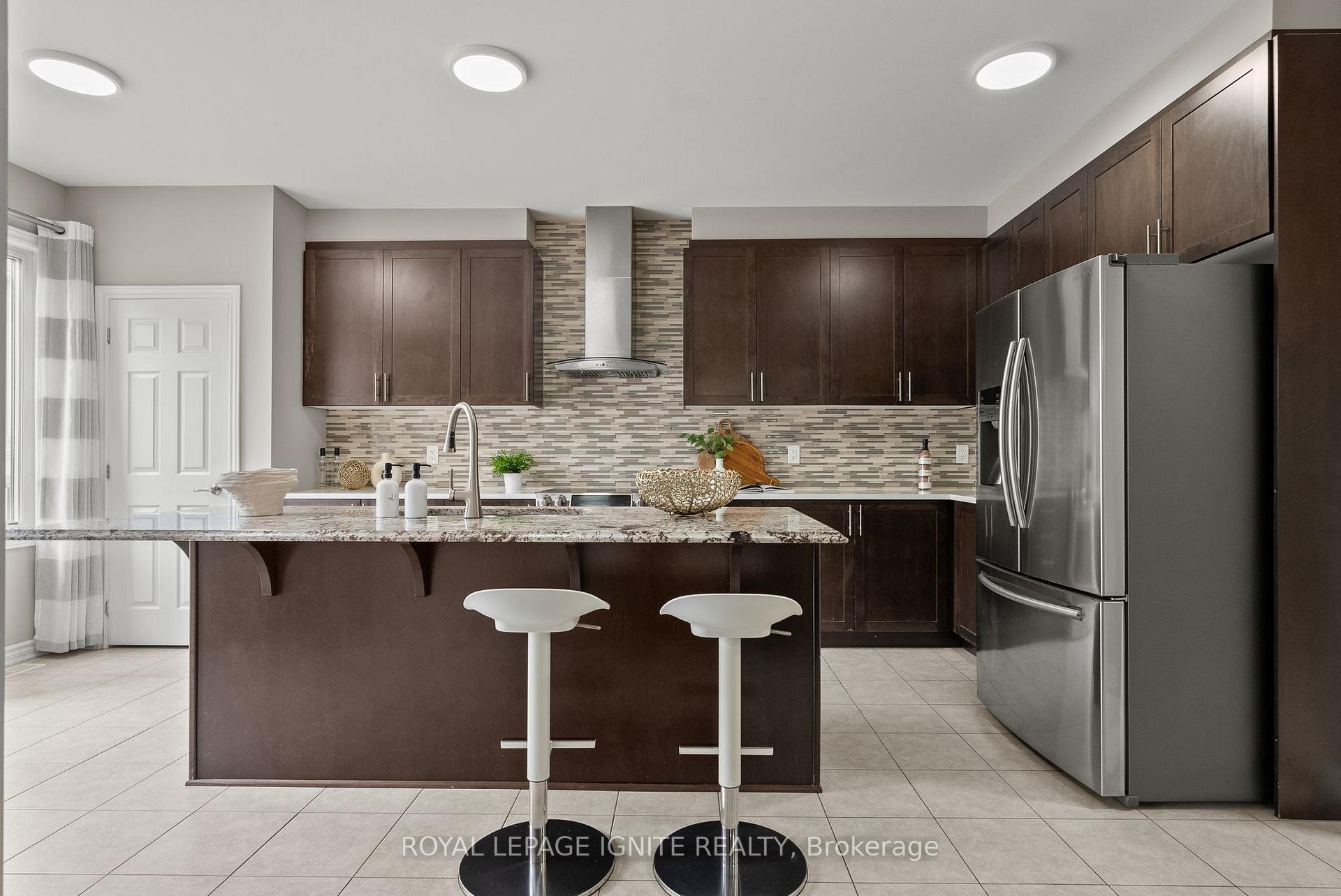 Photo 11 of 96 Damselfly Way, Ottawa, Barrhaven - Half Moon Bay — HOMEH