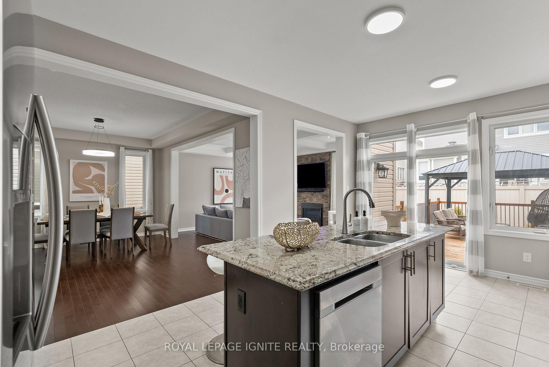 Photo 12 of 96 Damselfly Way, Ottawa, Barrhaven - Half Moon Bay — HOMEH