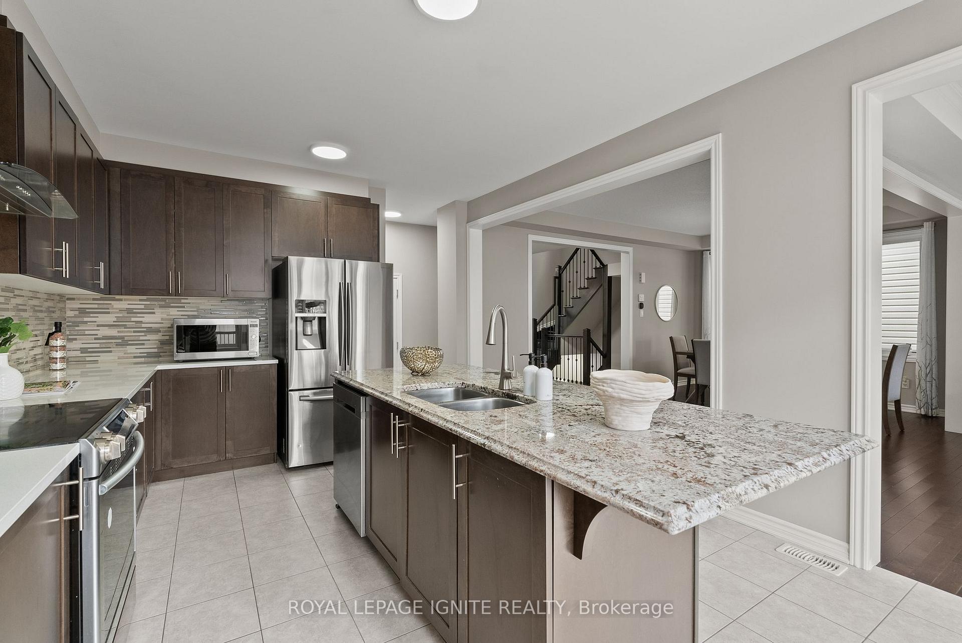 Photo 13 of 96 Damselfly Way, Ottawa, Barrhaven - Half Moon Bay — HOMEH