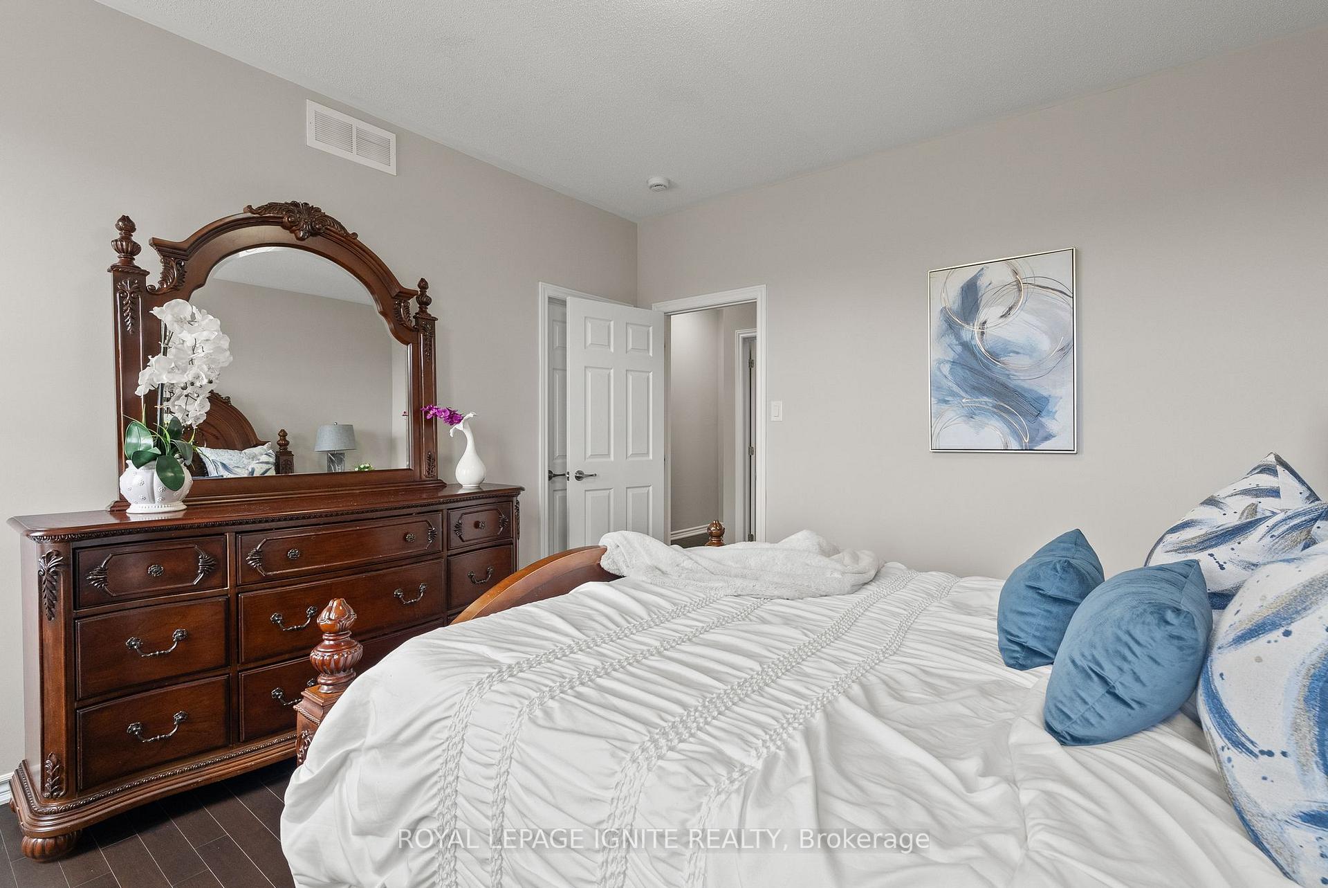 Photo 23 of 96 Damselfly Way, Ottawa, Barrhaven - Half Moon Bay — HOMEH