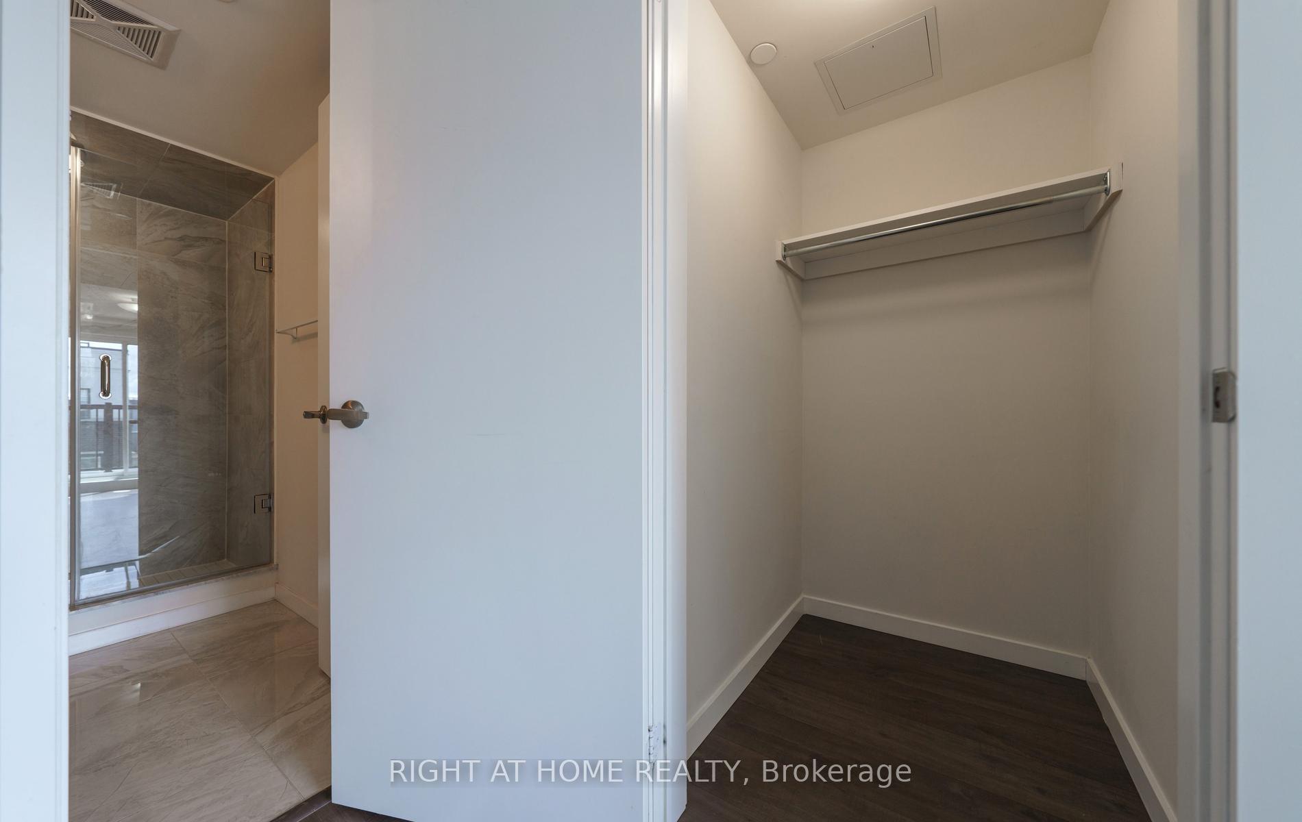 Photo 14 of Unit 34, 200 Alex Gardner Circle, Aurora, Aurora Heights — HOMEH