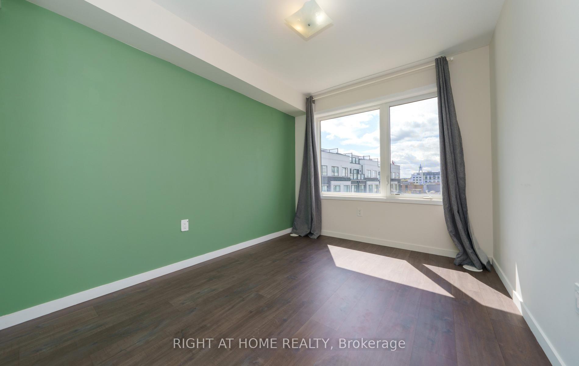 Photo 16 of Unit 34, 200 Alex Gardner Circle, Aurora, Aurora Heights — HOMEH