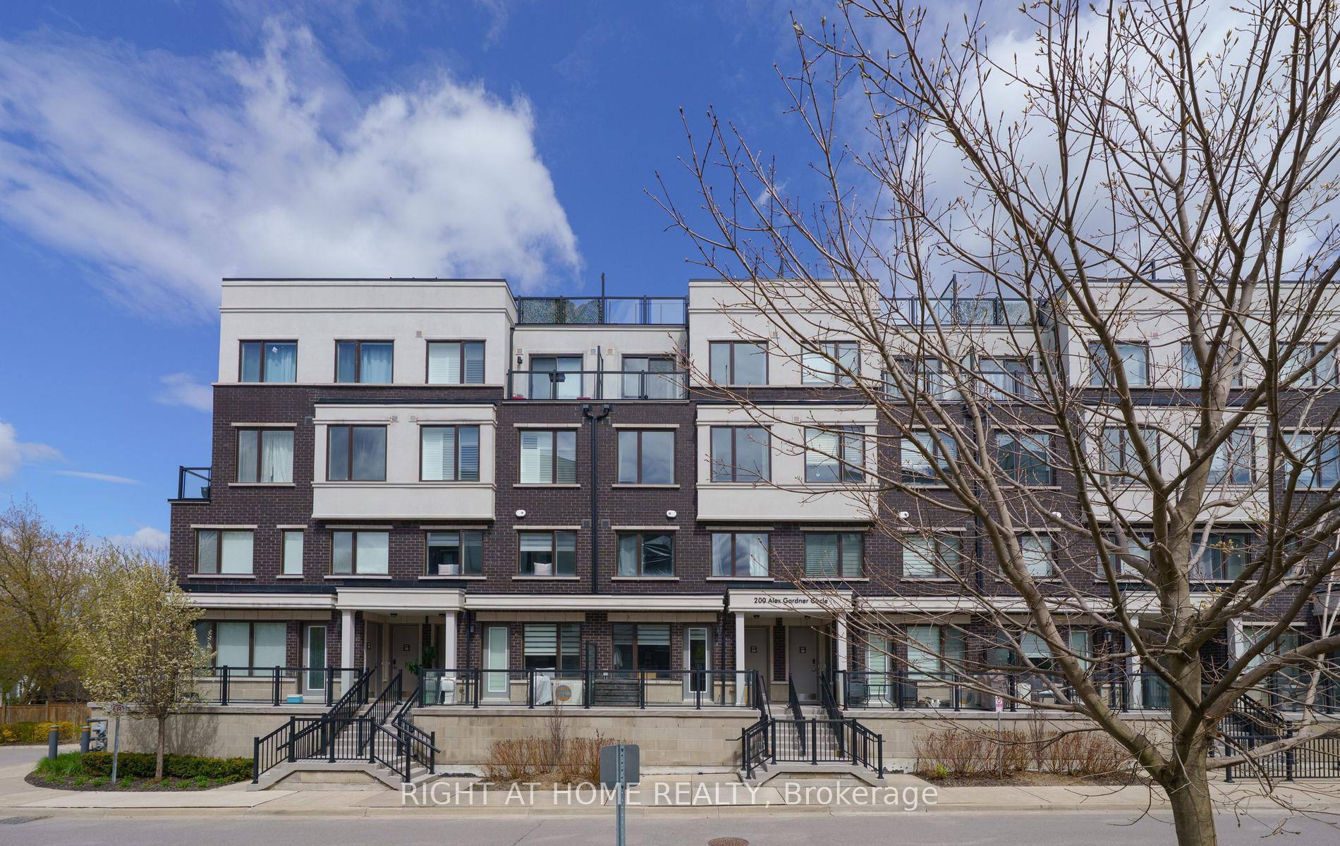 Photo 1 of Unit 34, 200 Alex Gardner Circle, Aurora, Aurora Heights — HOMEH