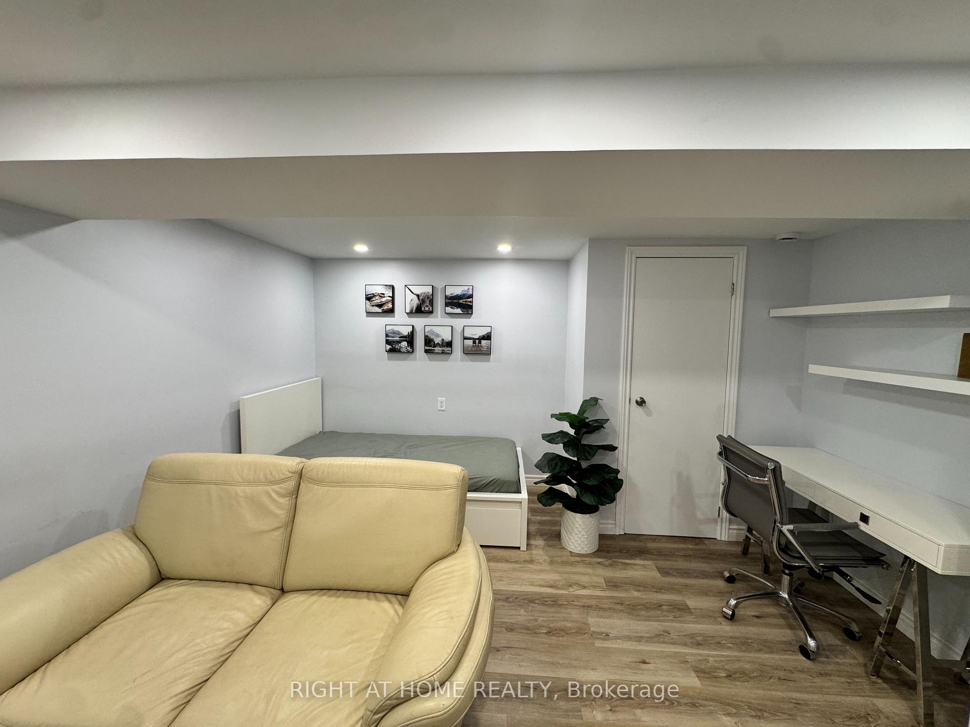 Photo 7 of Unit BSMT, 3363 Chokecherry Crescent, Mississauga, Erin Mills — HOMEH