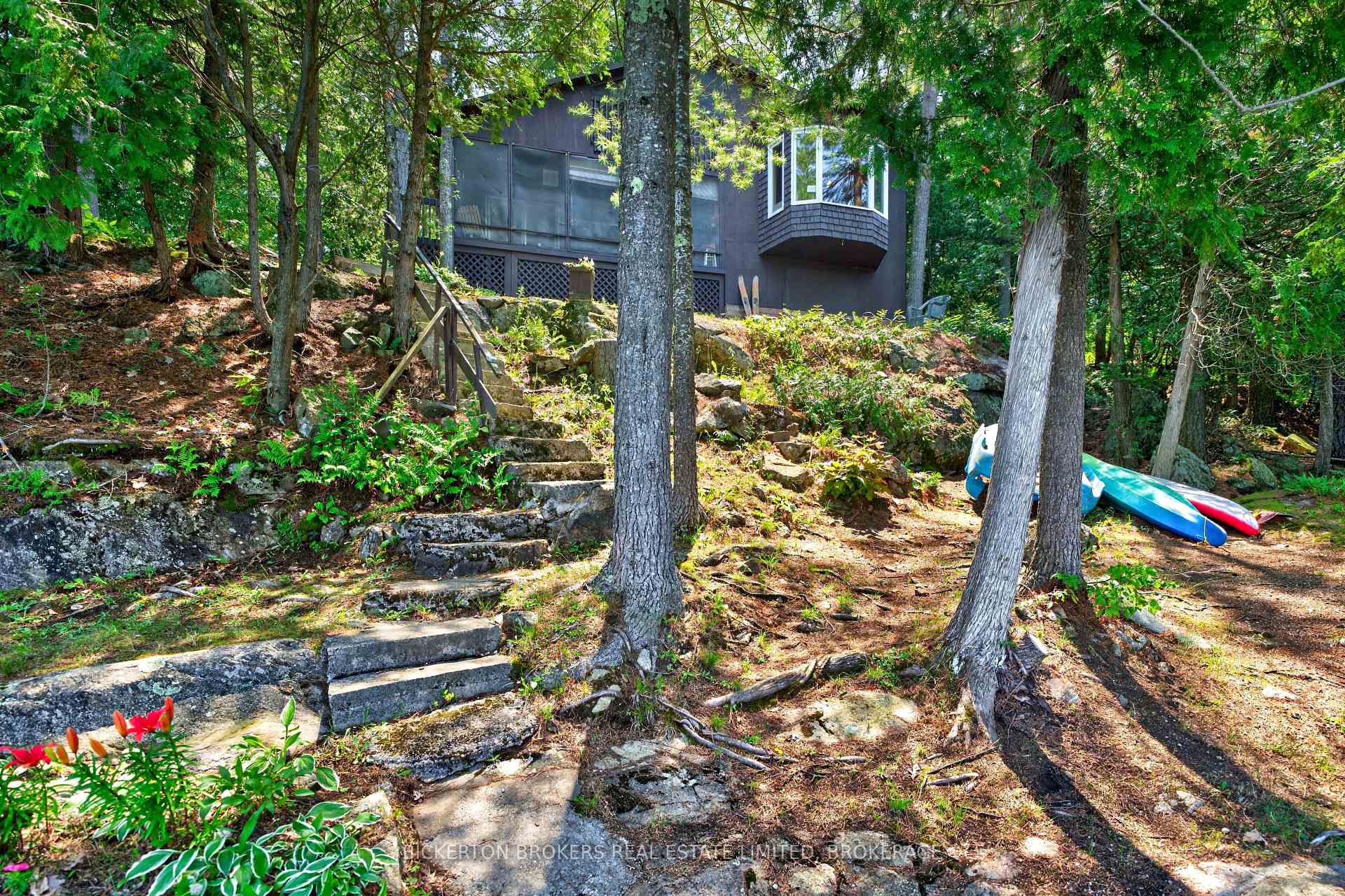 Photo of 468 Moorehead Lane