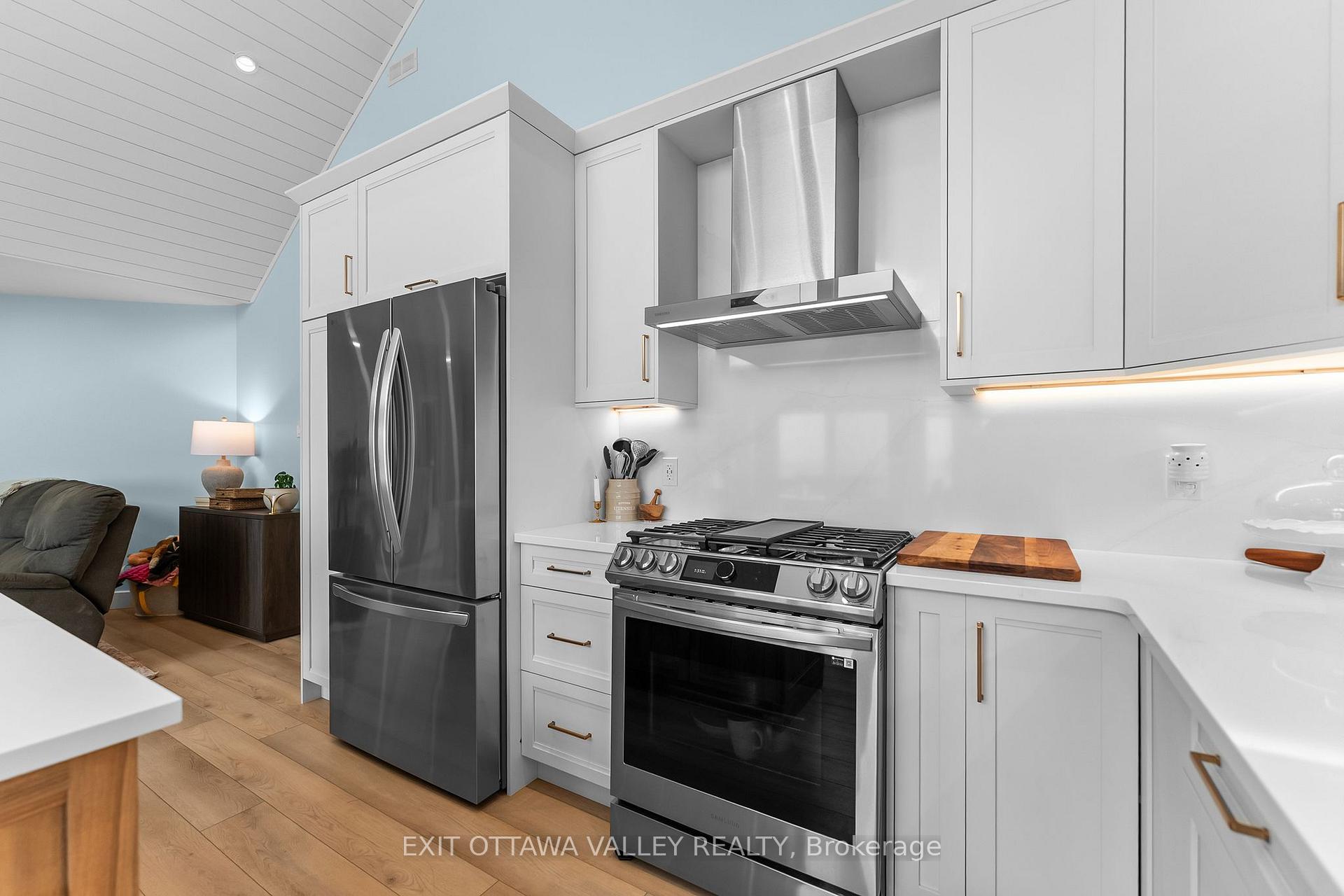 Photo 19 of 502B Macgregor Bay Trail, Petawawa, Petawawa — HOMEH