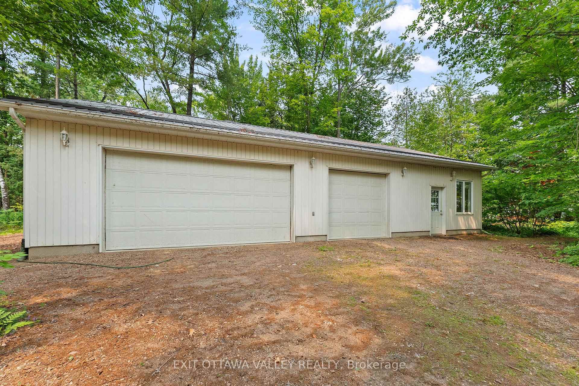 Photo 45 of 502B Macgregor Bay Trail, Petawawa, Petawawa — HOMEH
