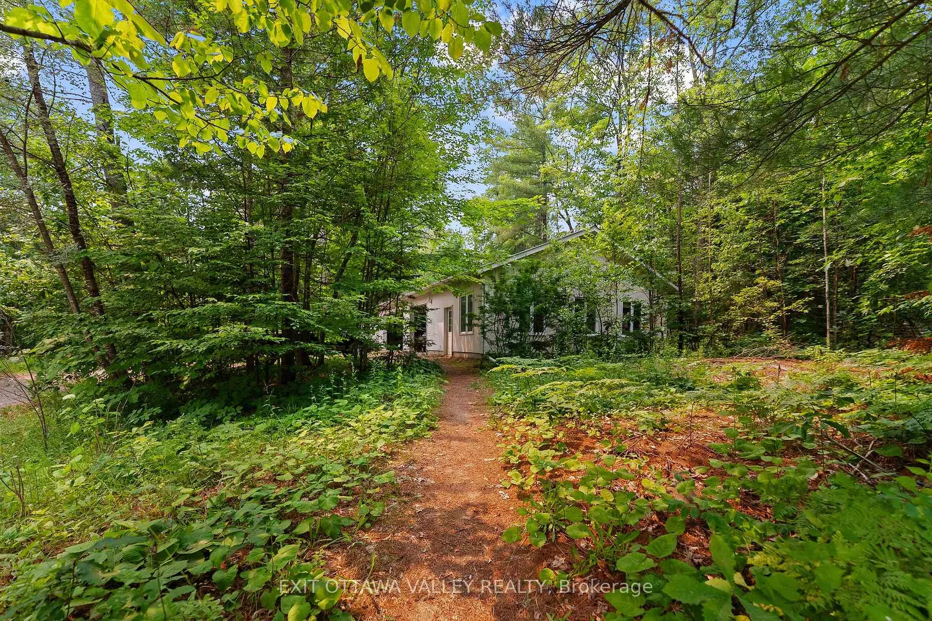 Photo 54 of 502B Macgregor Bay Trail, Petawawa, Petawawa — HOMEH
