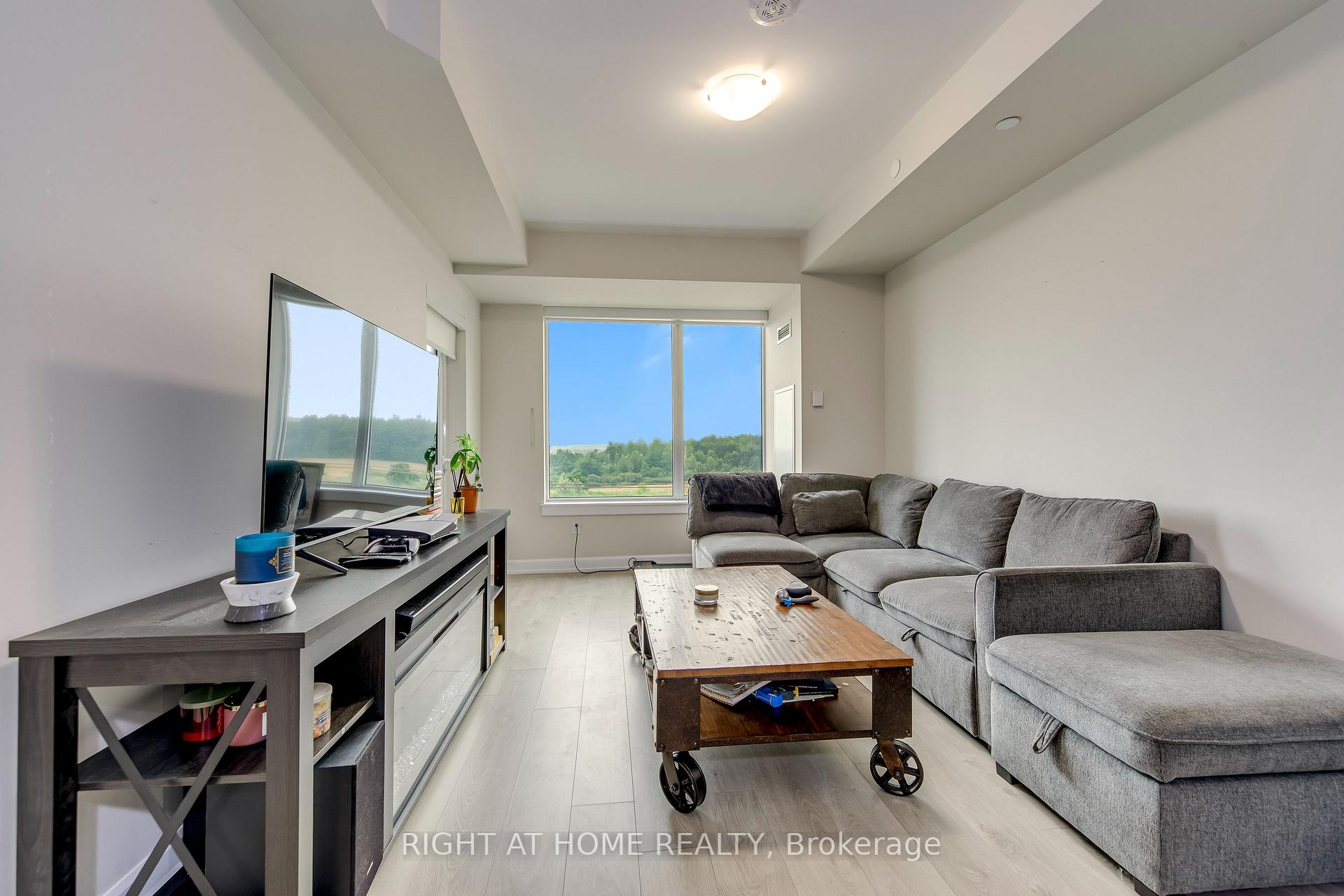 Photo 7 of Unit 521, 3200 William Coltson Avenue, Oakville, Joshua Meadows — HOMEH