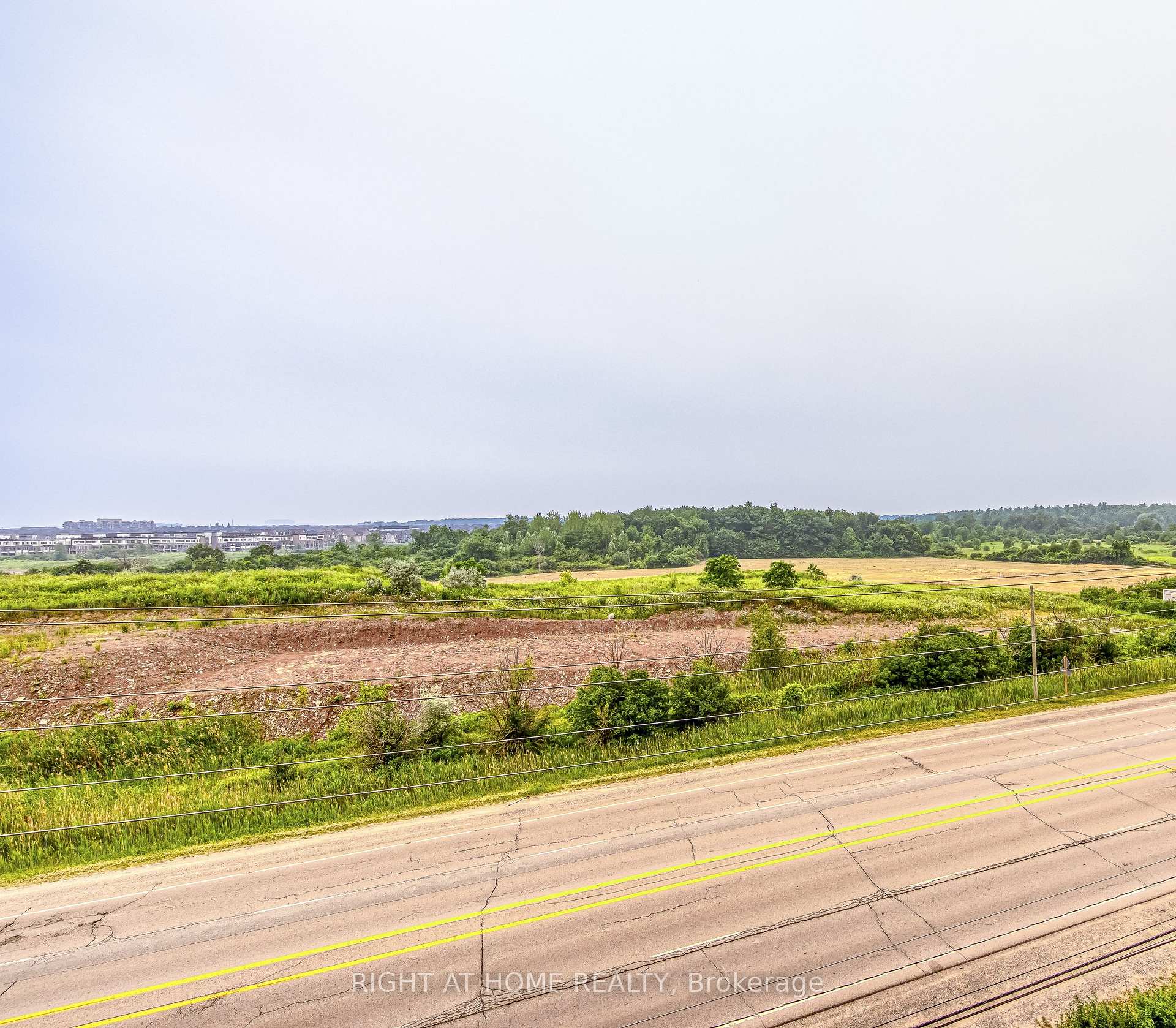 Photo 16 of Unit 521, 3200 William Coltson Avenue, Oakville, Joshua Meadows — HOMEH