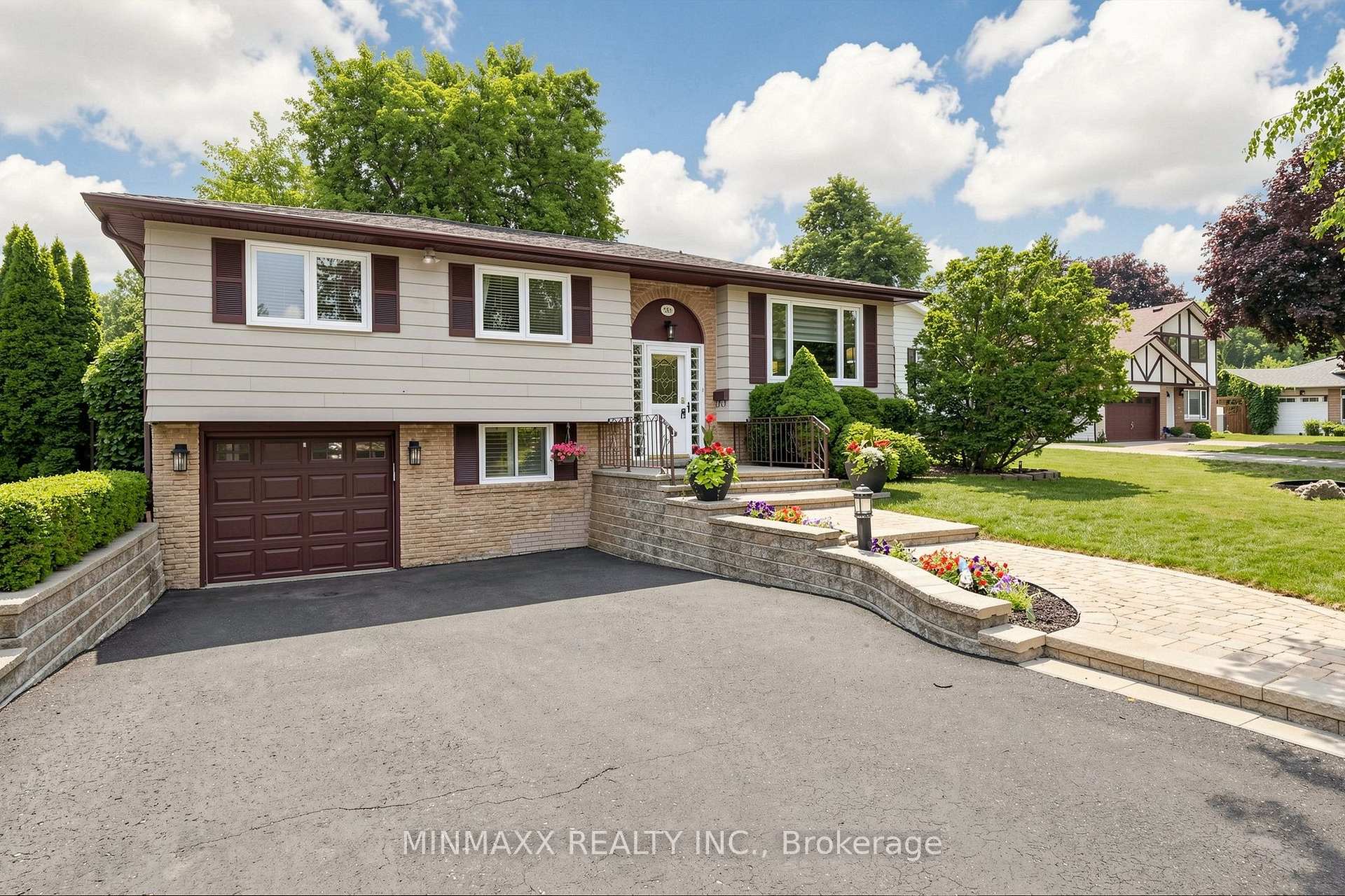 Photo 1 of 588 Strathcona Court, Milton, Dorset Park — HOMEH