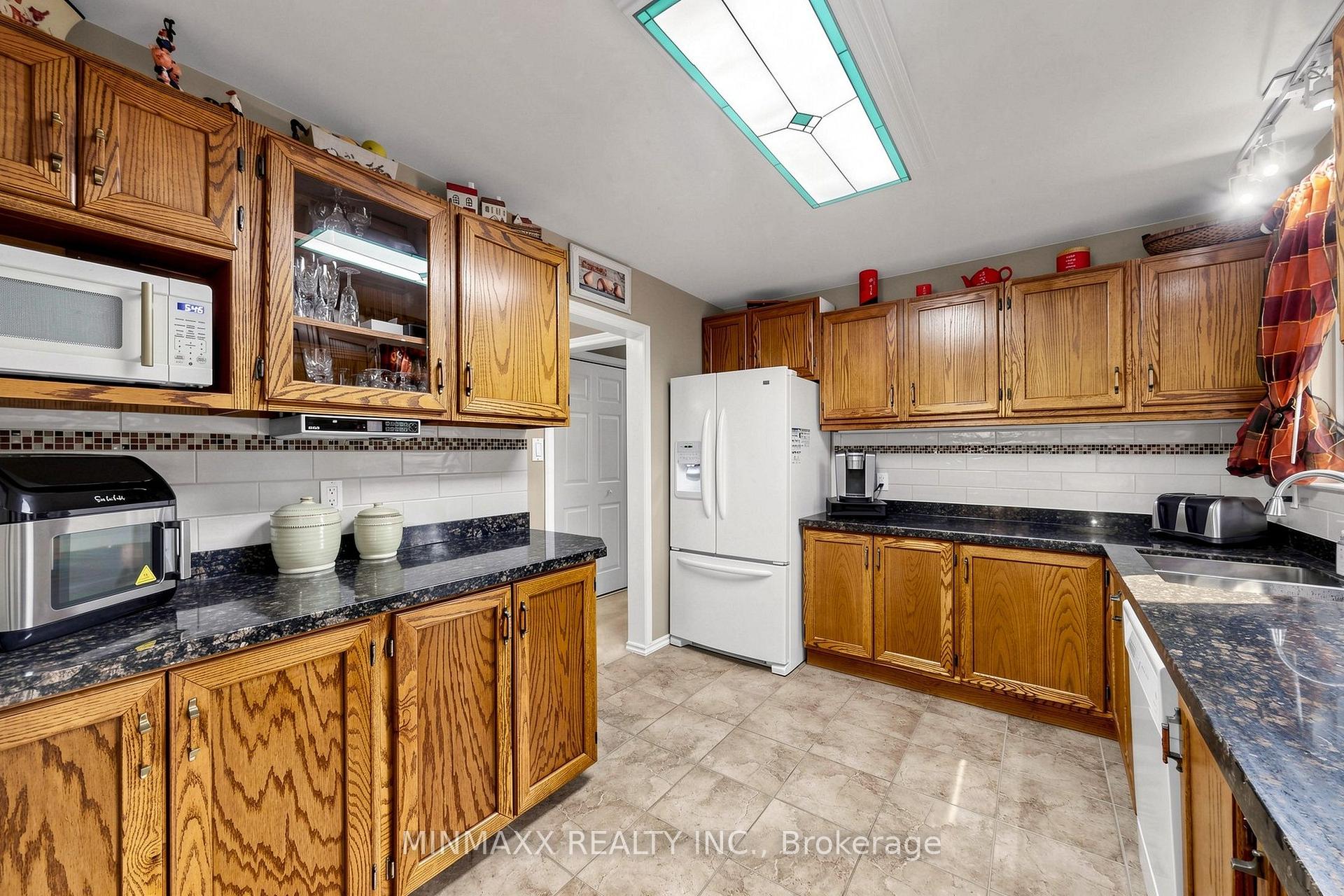 Photo 18 of 588 Strathcona Court, Milton, Dorset Park — HOMEH