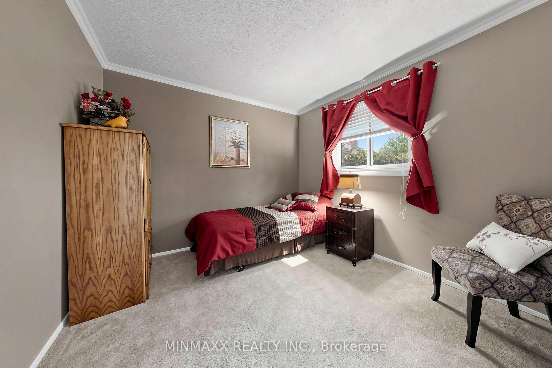 Photo 23 of 588 Strathcona Court, Milton, Dorset Park — HOMEH