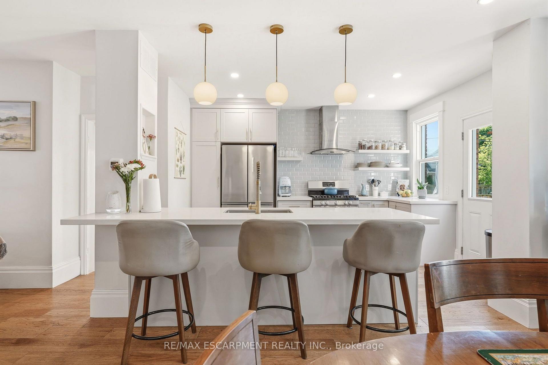 Photo 6 of 92 Province Street, Hamilton, Delta — HOMEH