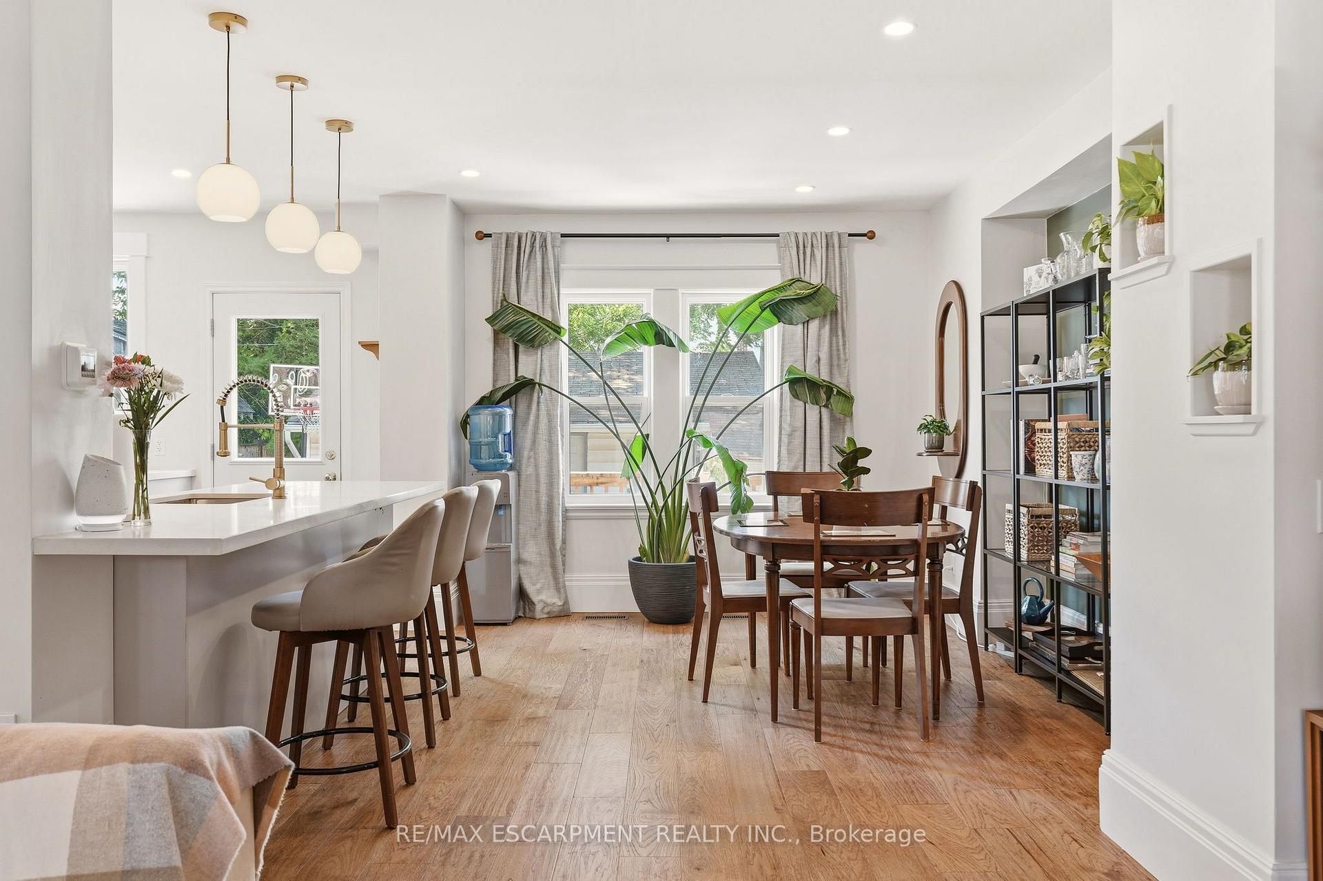 Photo 9 of 92 Province Street, Hamilton, Delta — HOMEH