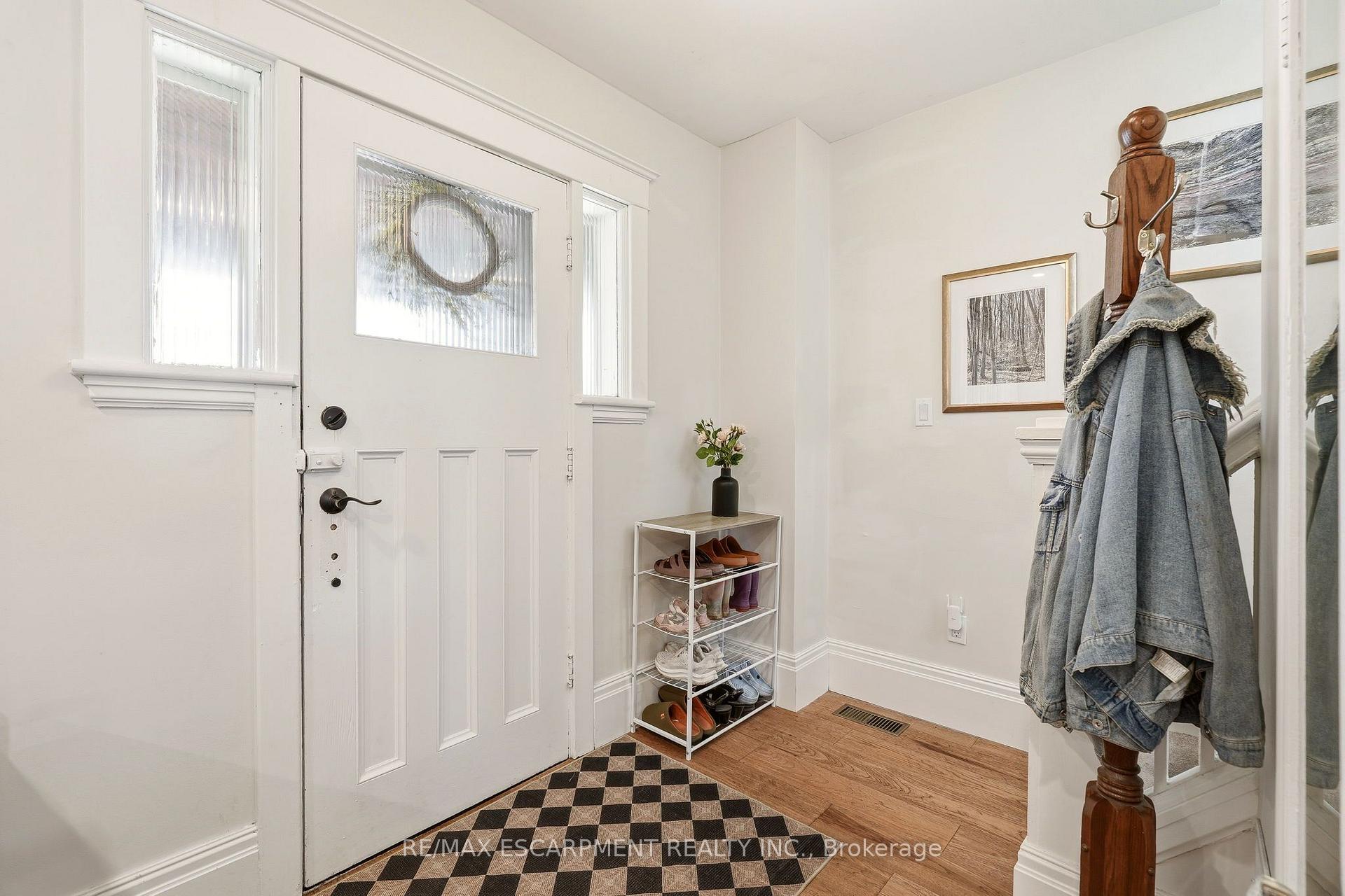Photo 18 of 92 Province Street, Hamilton, Delta — HOMEH
