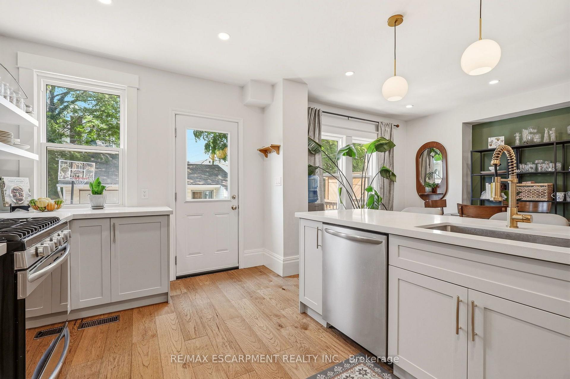Photo 19 of 92 Province Street, Hamilton, Delta — HOMEH