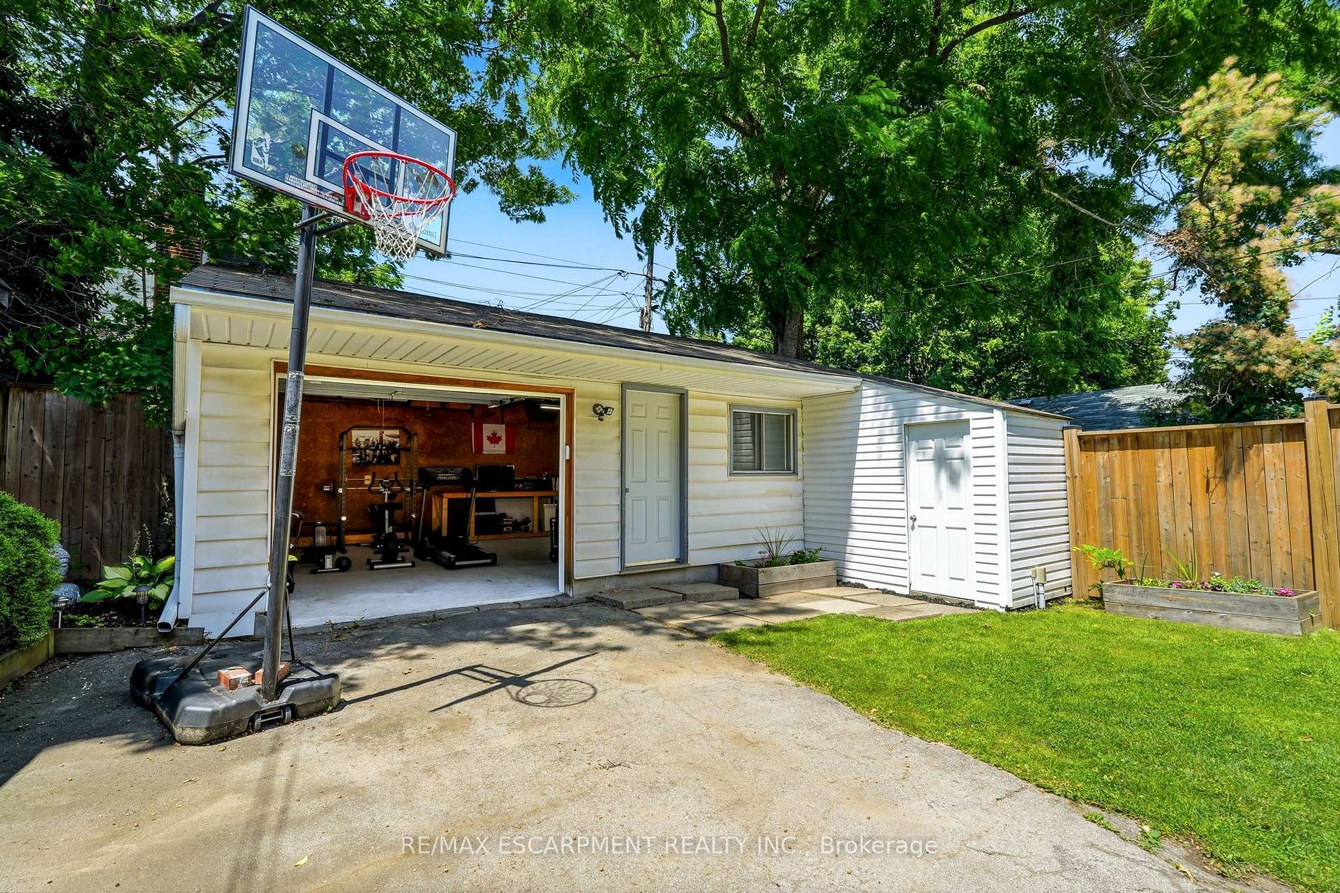 Photo 38 of 92 Province Street, Hamilton, Delta — HOMEH