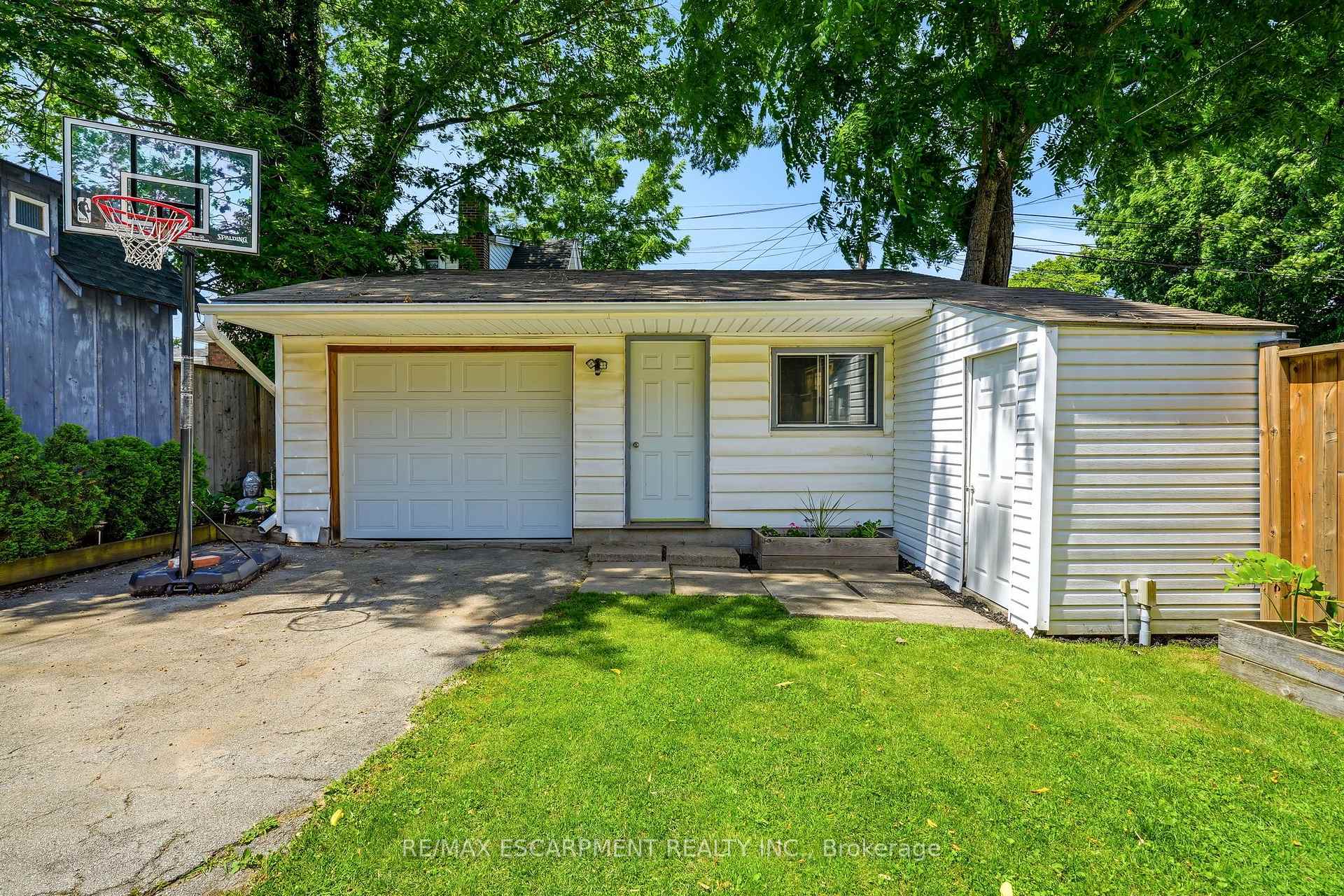 Photo 43 of 92 Province Street, Hamilton, Delta — HOMEH
