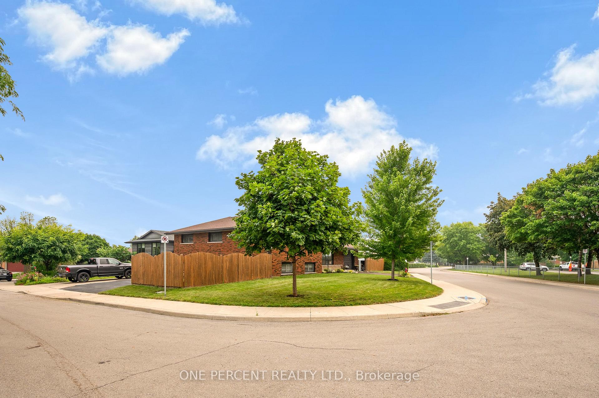 Photo 3 of 101 Kentley Drive, Hamilton, Kentley — HOMEH