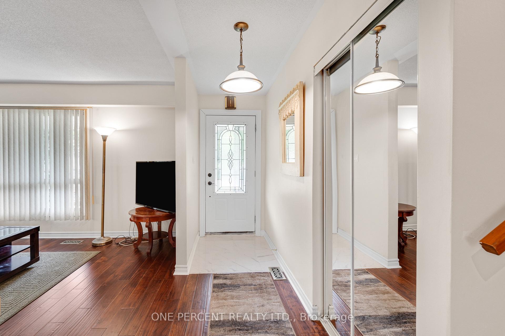 Photo 8 of 101 Kentley Drive, Hamilton, Kentley — HOMEH