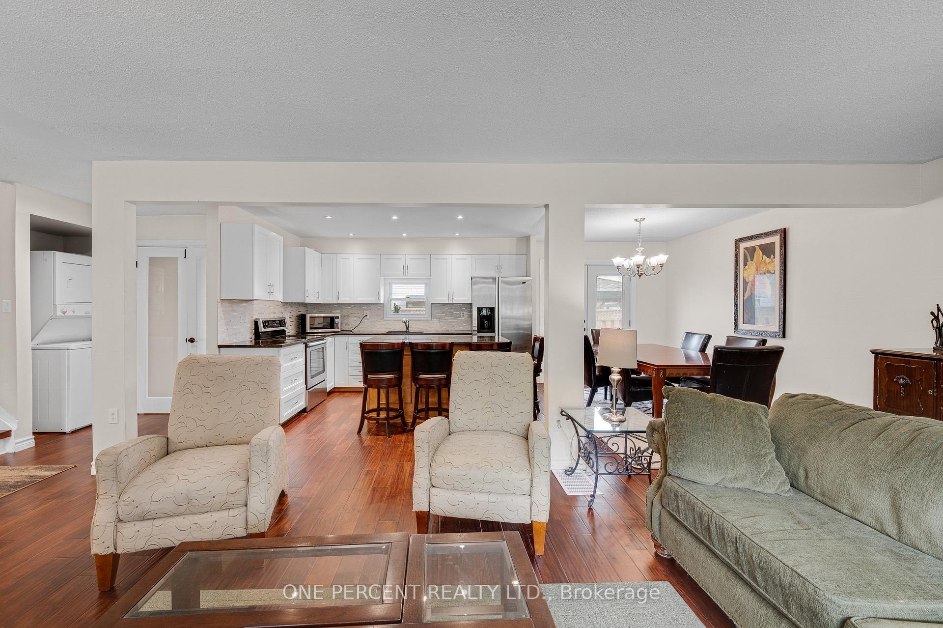 Photo 10 of 101 Kentley Drive, Hamilton, Kentley — HOMEH