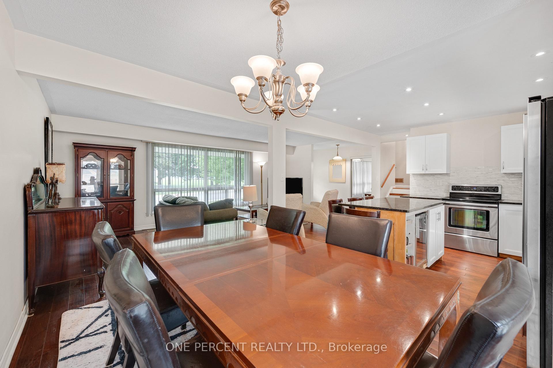 Photo 11 of 101 Kentley Drive, Hamilton, Kentley — HOMEH