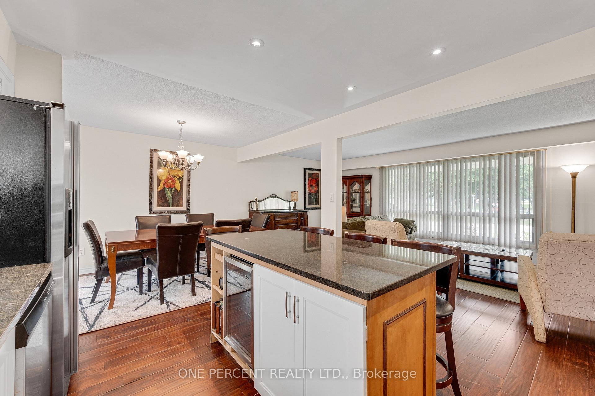 Photo 16 of 101 Kentley Drive, Hamilton, Kentley — HOMEH