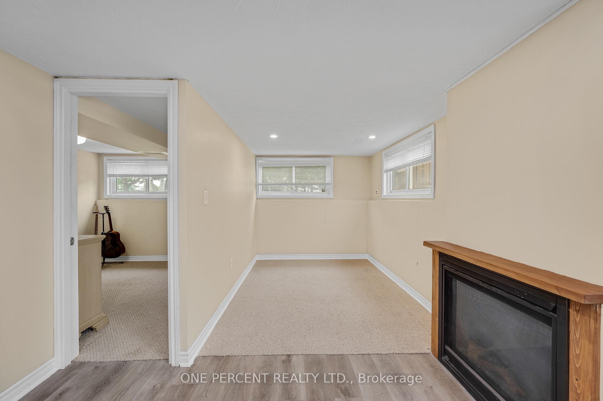 Photo 34 of 101 Kentley Drive, Hamilton, Kentley — HOMEH