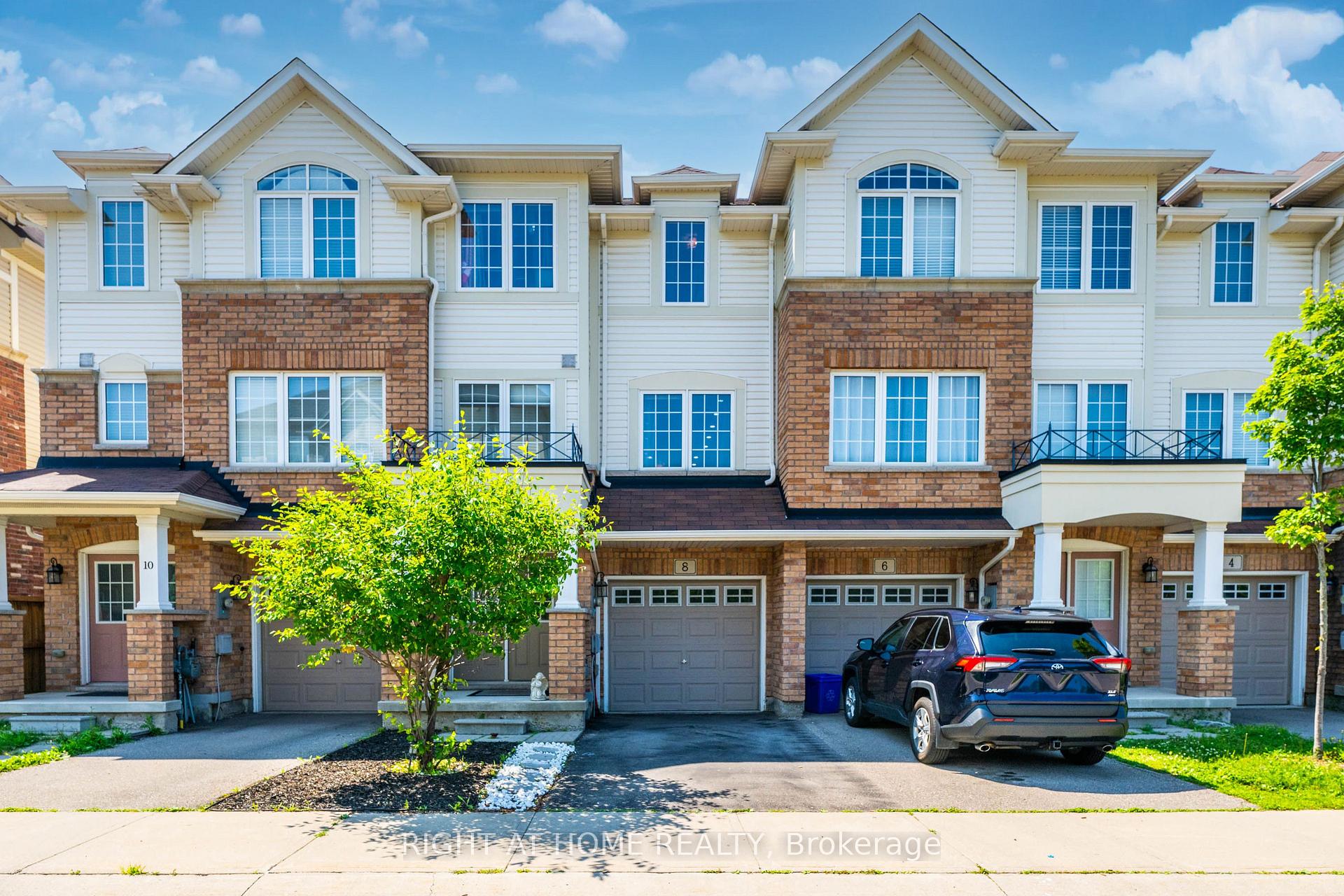 Photo 1 of 8 Kenridge Terrace, Hamilton, Stoney Creek Mountain — HOMEH