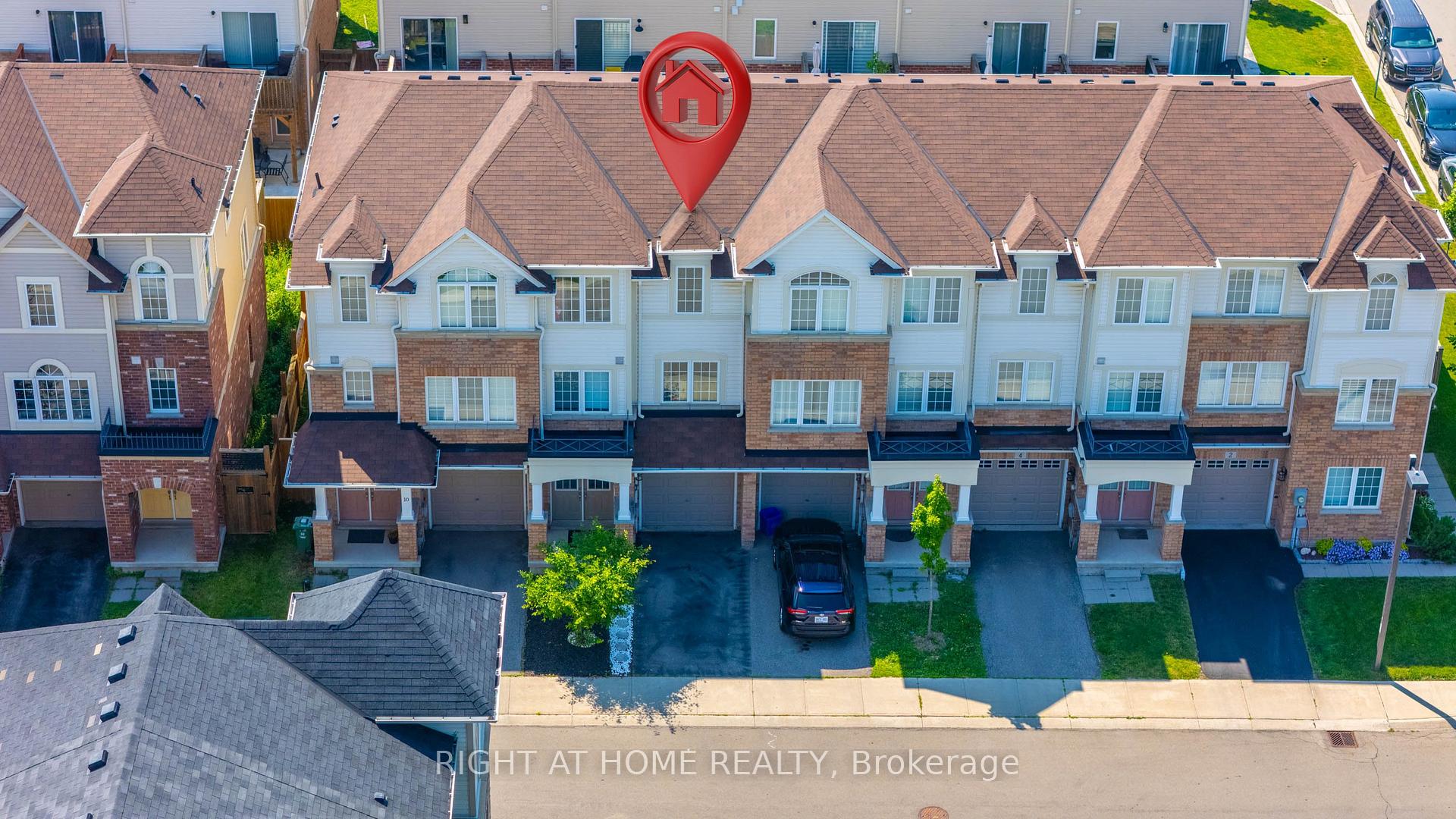 Photo 7 of 8 Kenridge Terrace, Hamilton, Stoney Creek Mountain — HOMEH