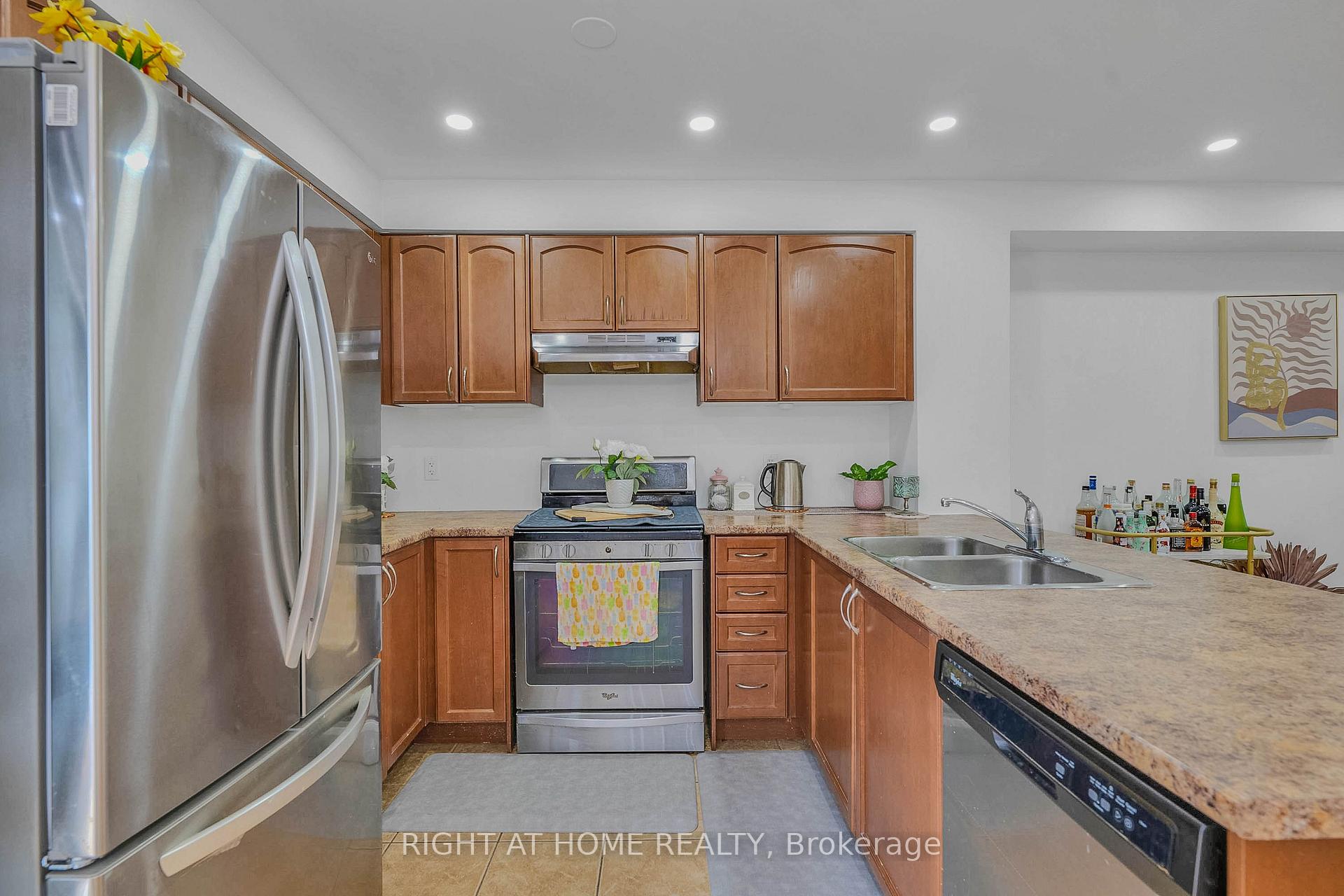 Photo 22 of 8 Kenridge Terrace, Hamilton, Stoney Creek Mountain — HOMEH