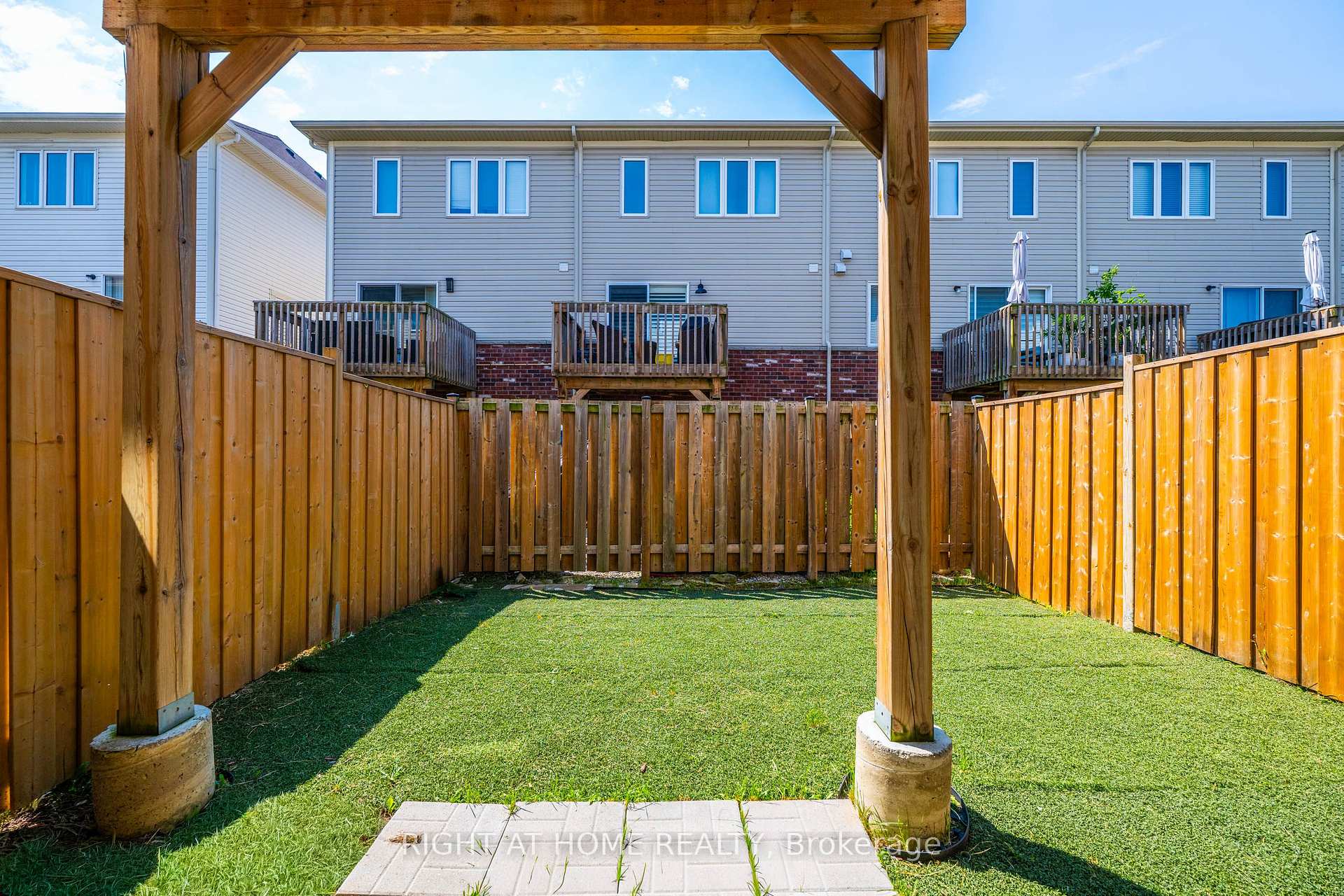 Photo 39 of 8 Kenridge Terrace, Hamilton, Stoney Creek Mountain — HOMEH