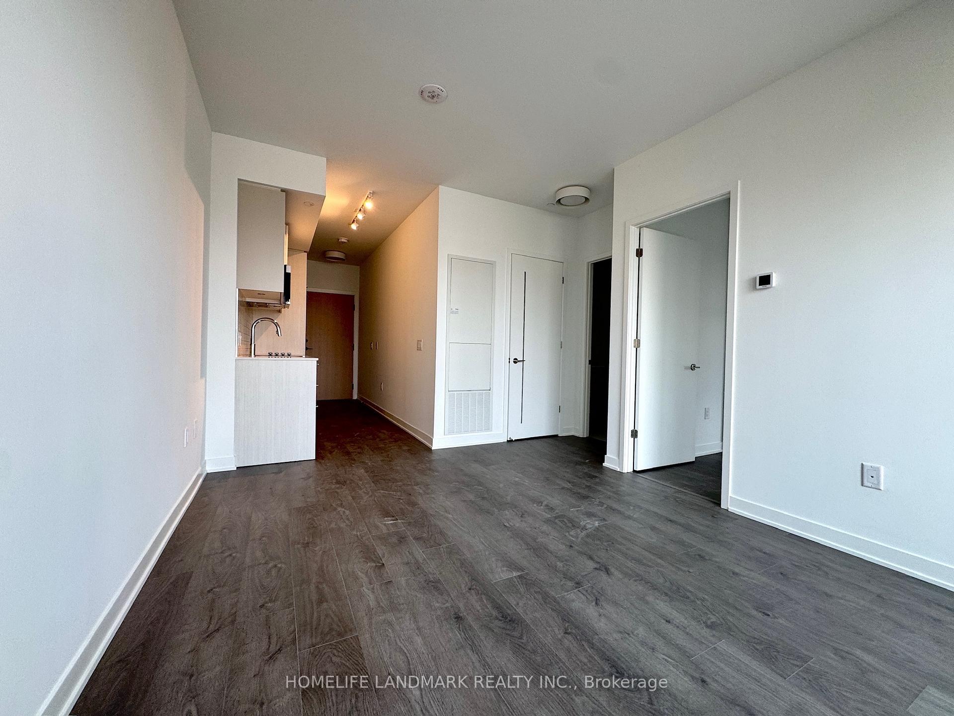 Photo 4 of Unit 801, 10 Oak Street, Toronto, Regent Park — HOMEH