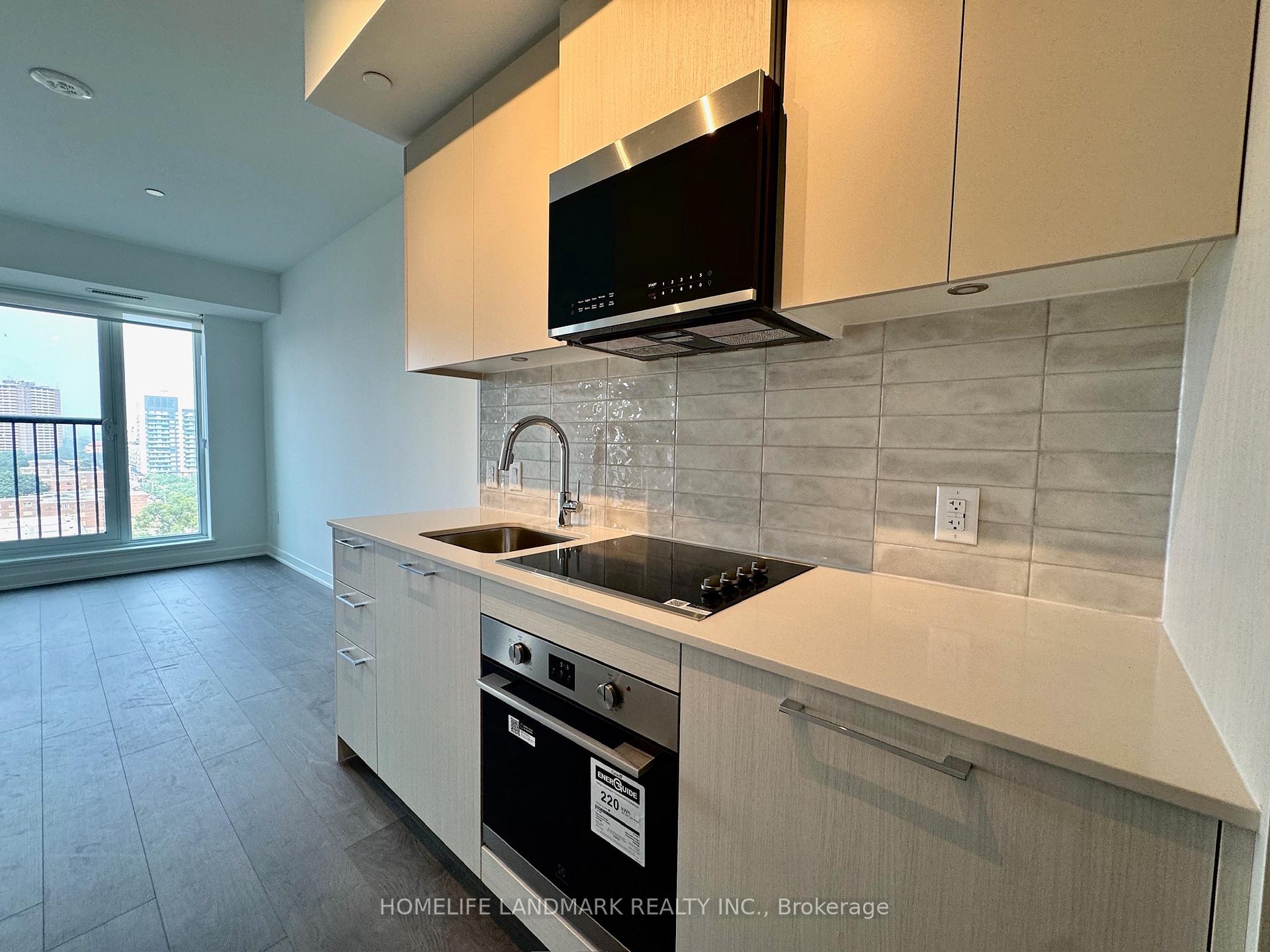 Photo 6 of Unit 801, 10 Oak Street, Toronto, Regent Park — HOMEH