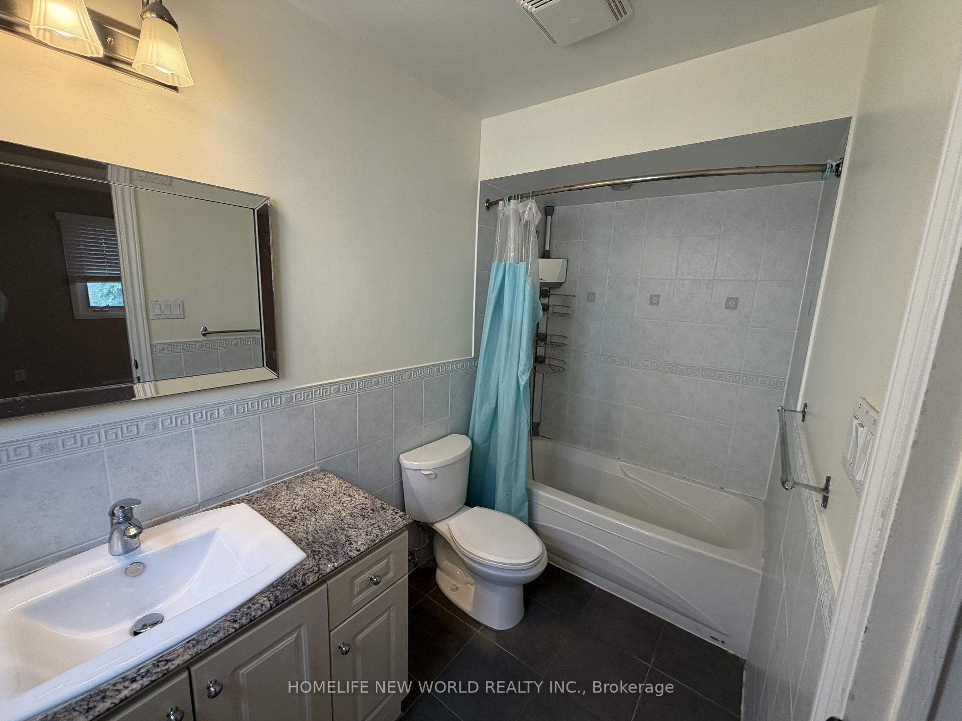 Photo 16 of 209 Winding Lane, Vaughan, Crestwood-Springfarm-Yorkhill — HOMEH