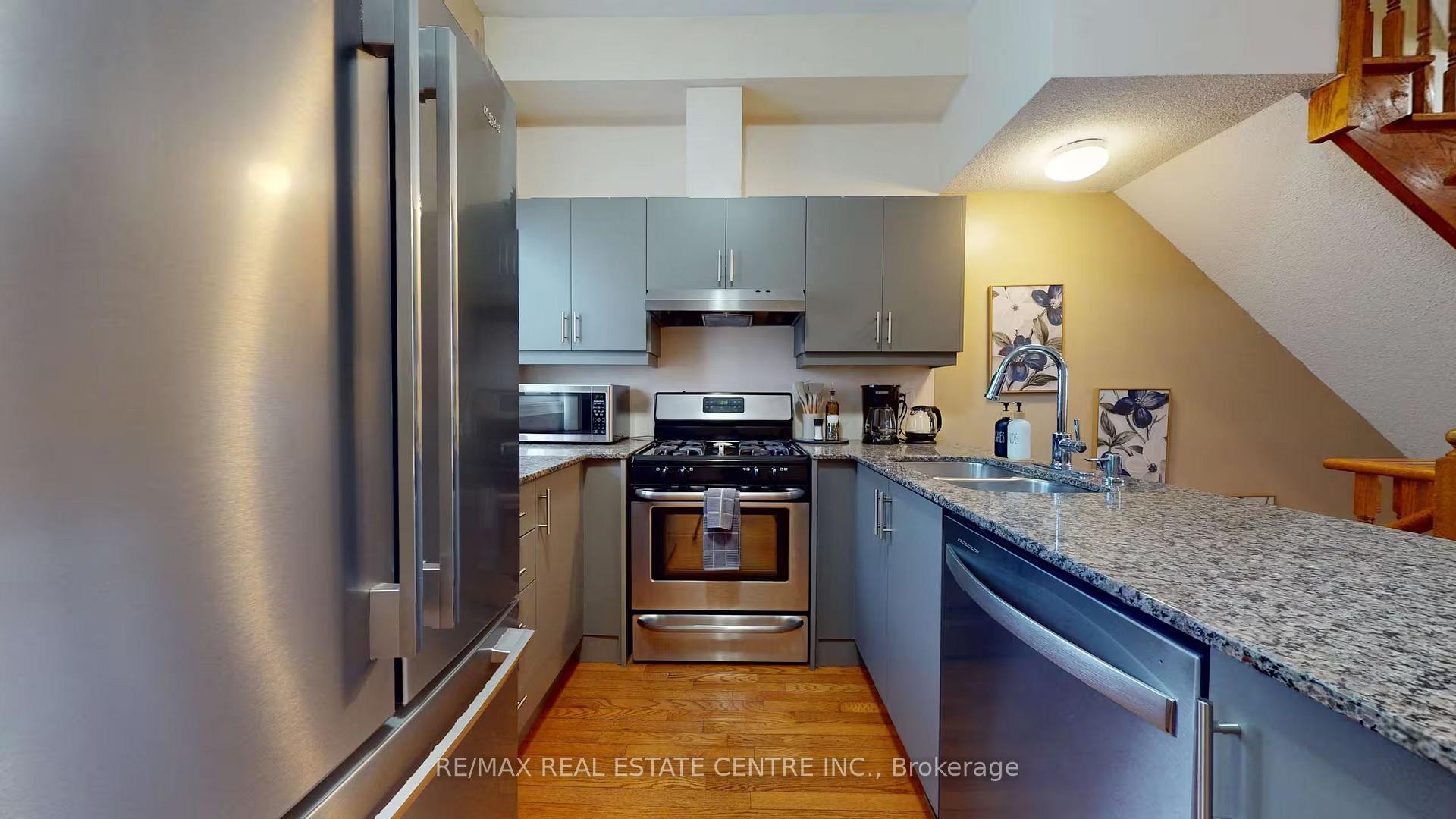 Photo 6 of 1376 Eglinton Avenue W, Toronto, Forest Hill North — HOMEH